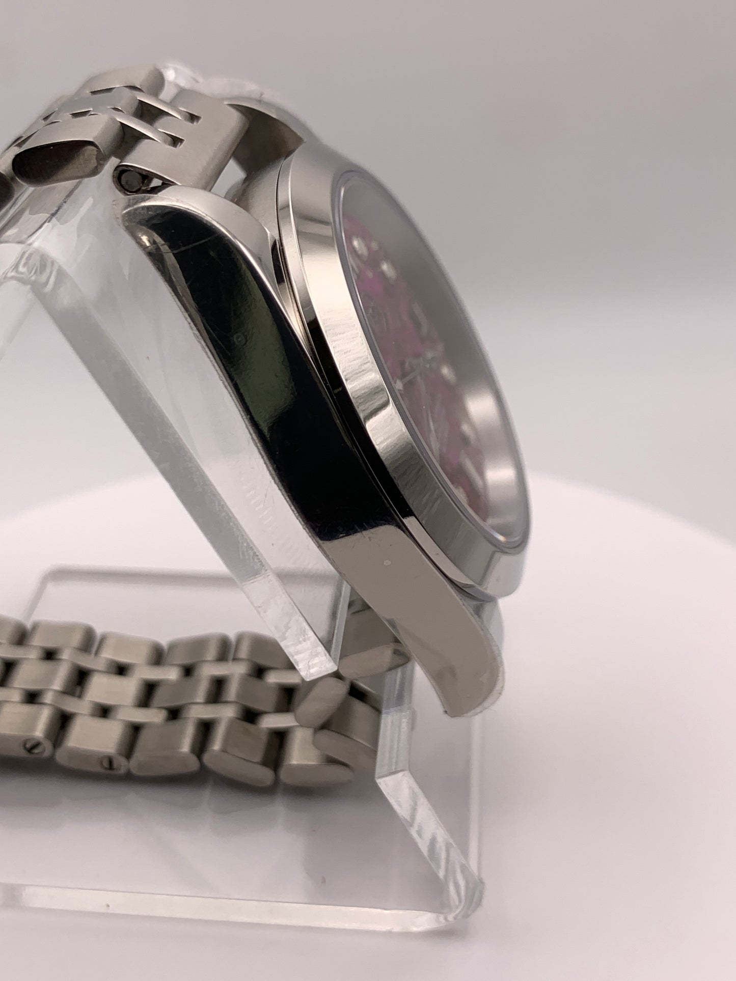 Party Favor. 39mm Stainless Steel Case. Sapphire crystal. Seiko NH35 automatic.