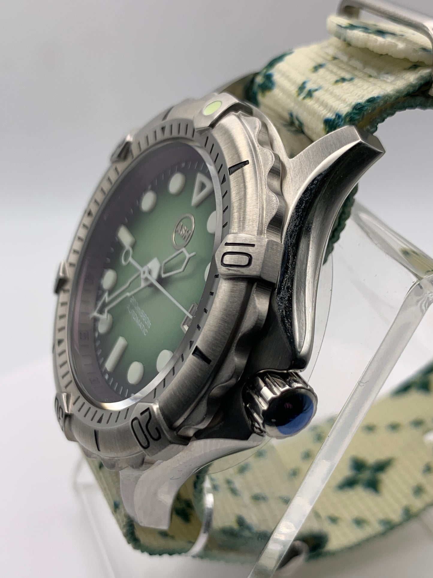 Thymekeeper.  42mm Stainless steel case.  Sapphire crystal. Seiko NH35.