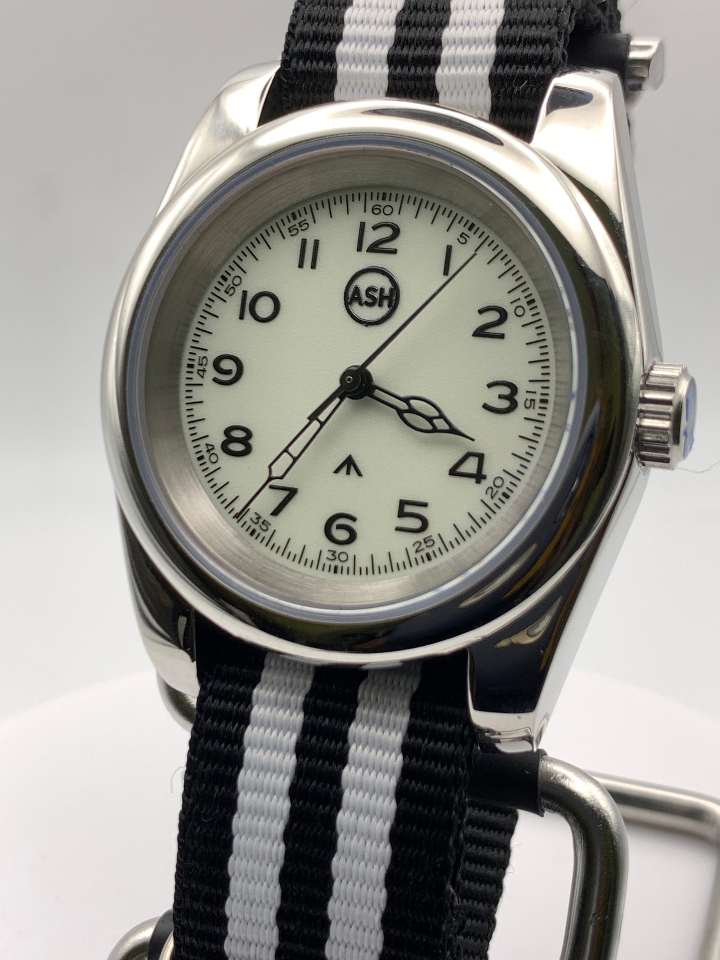 SR-71.  39mm stainless steel case. Sapphire crystal. Lumed dial. Seiko NH38.