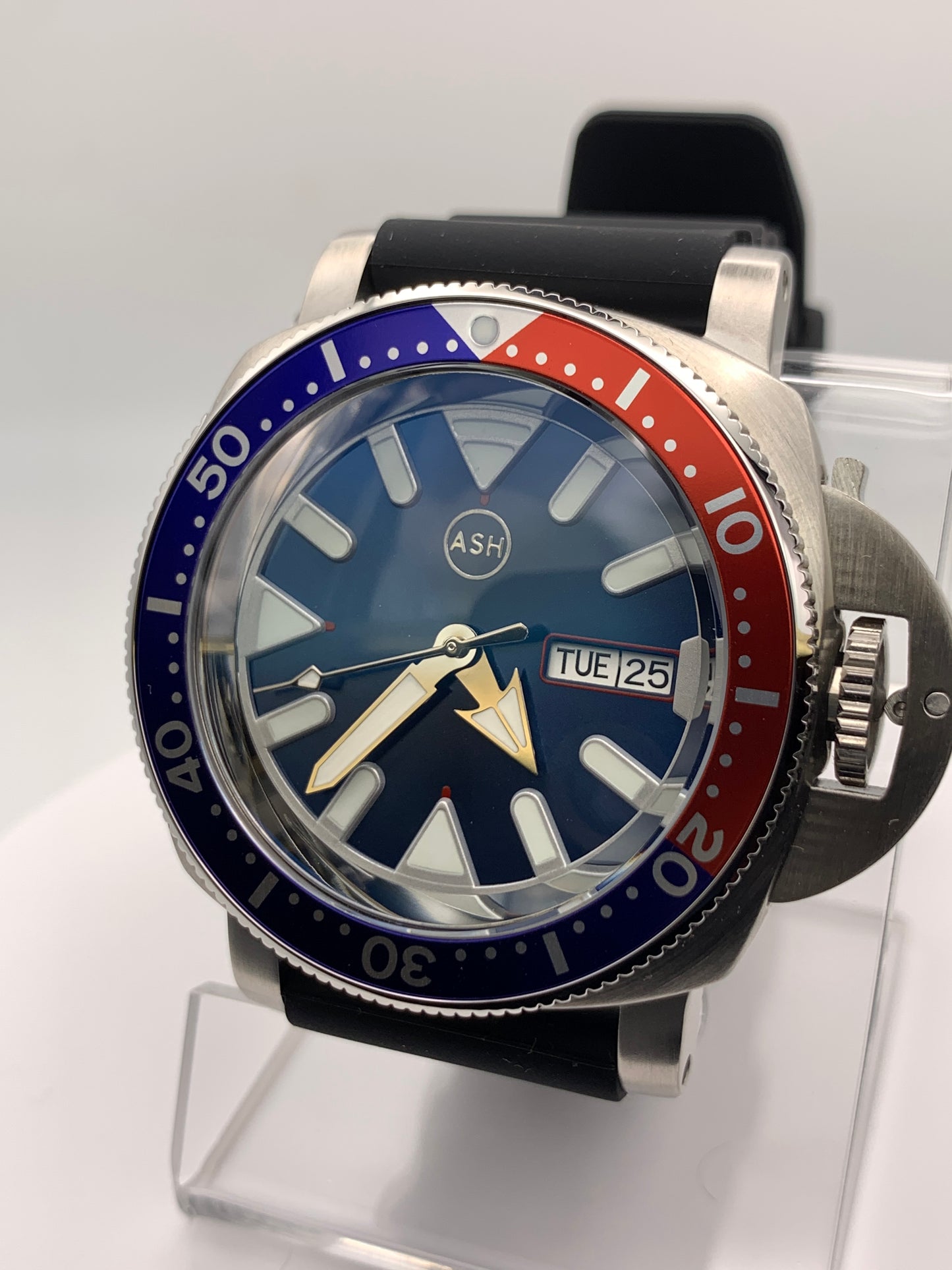 42mm Sport watch. Pepsi bezel. NH36 automatic movement.