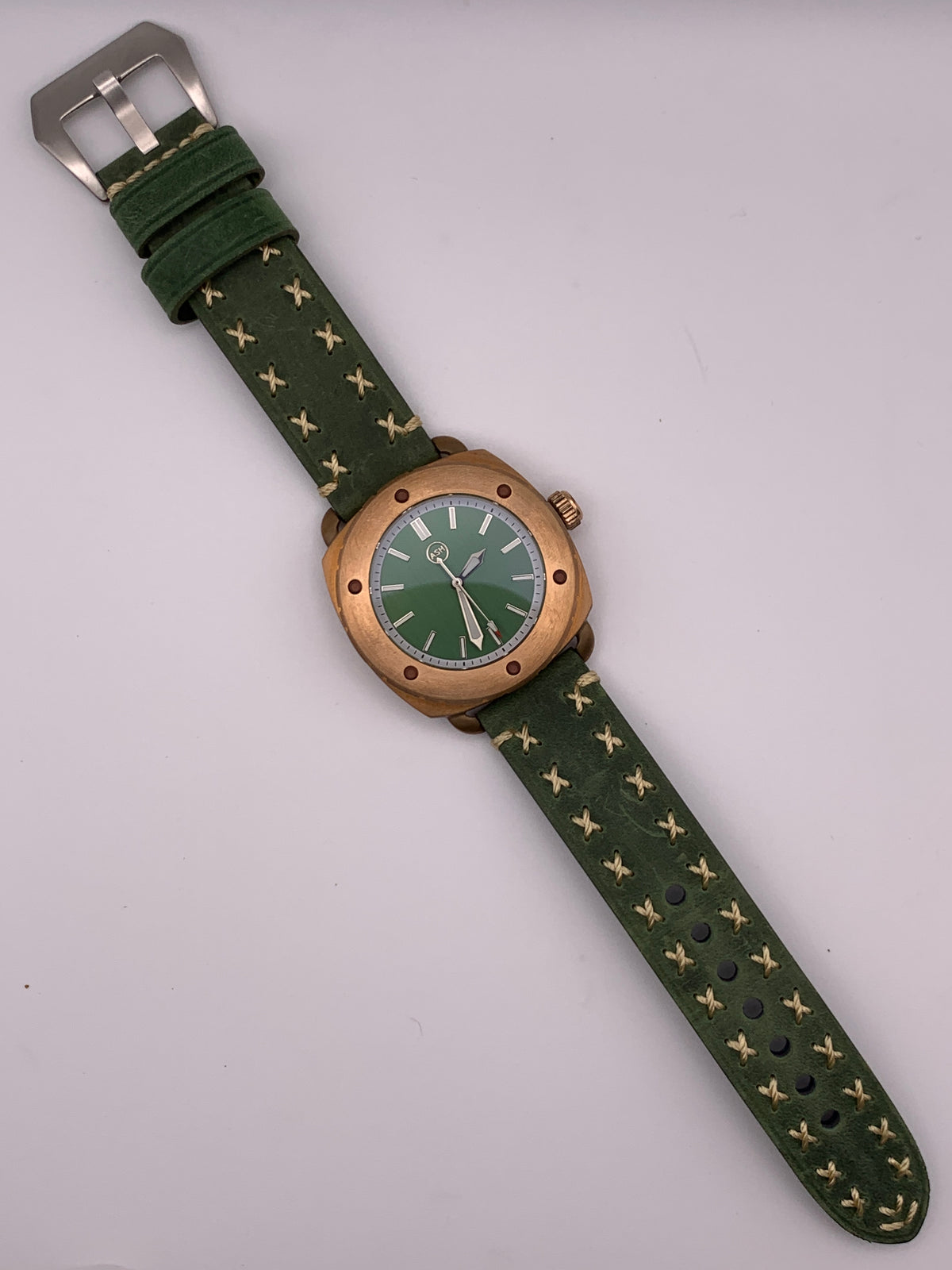 Aegis. 44mm bronze case. Sapphire crystal. Seiko NH35.