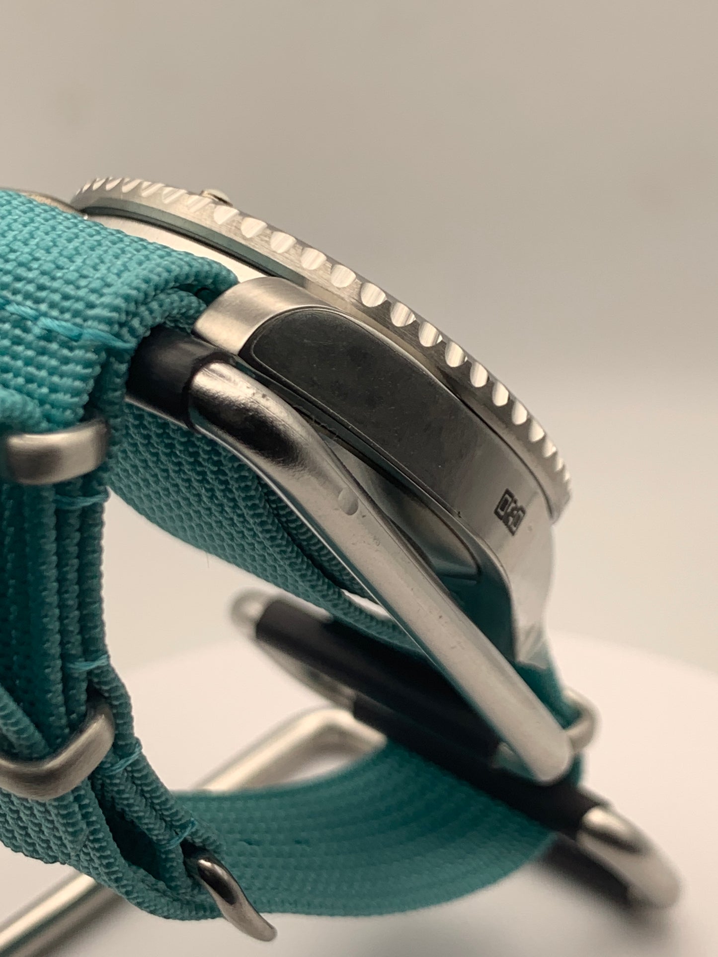Neptune’s Veil. 40mm Stainless steel. Sapphire crystal. 120 click unidirectional bezel. Miyota 8215 automatic.