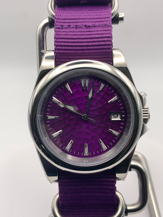 OGCola - Cherry. 39mm stainless steel. Sapphire crystal. Seiko NH35.