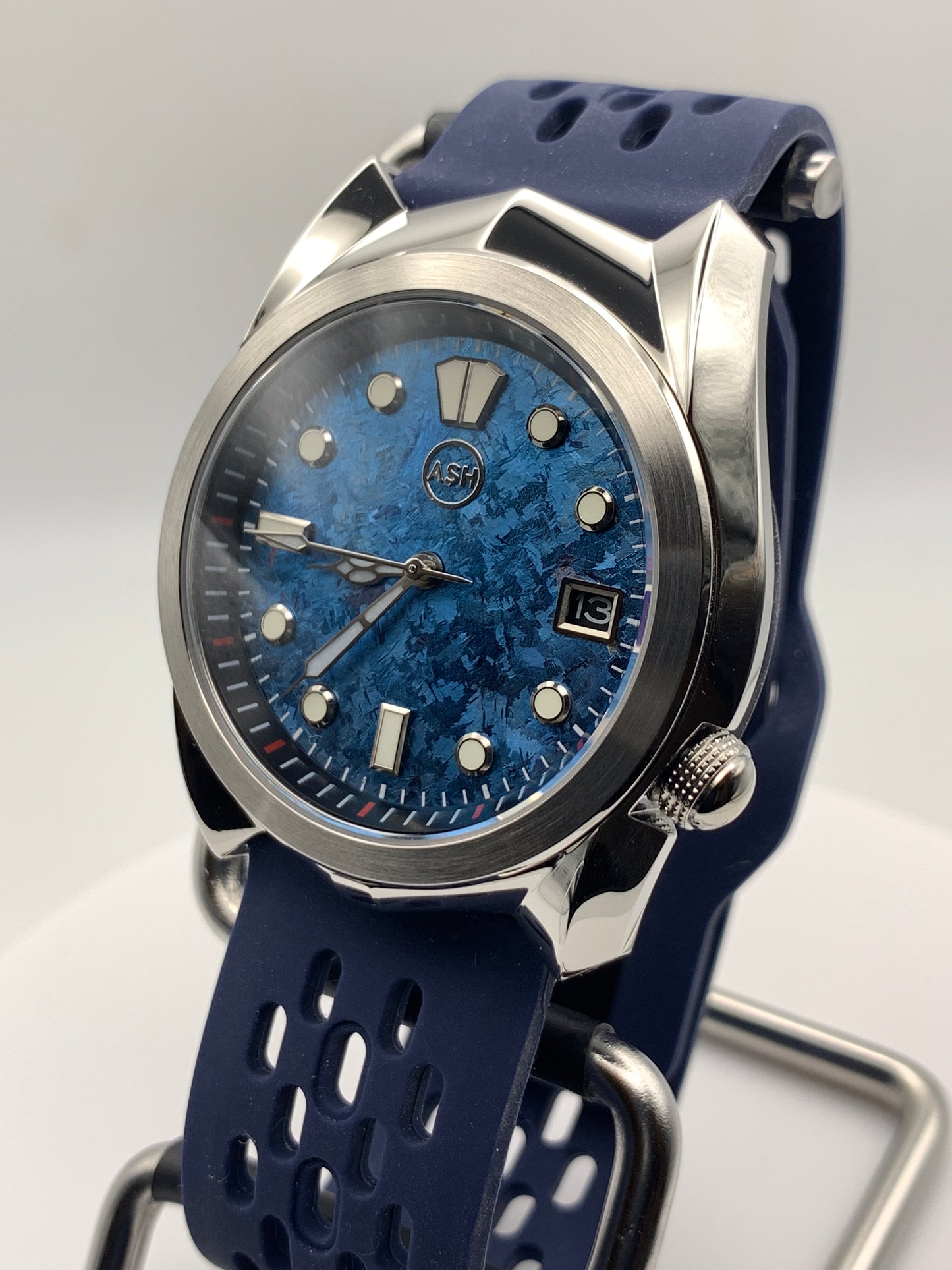 Miles. 39mm Stainless Steel case. AR coated sapphire crystal. Crystal titanium dial. Seiko NH35 automatic.