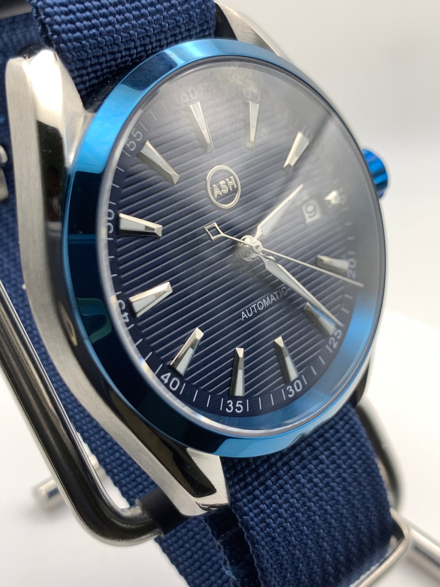 Eventide. 39mm Blue and silver stainless steel. Sapphire crystal. Seiko NH35.