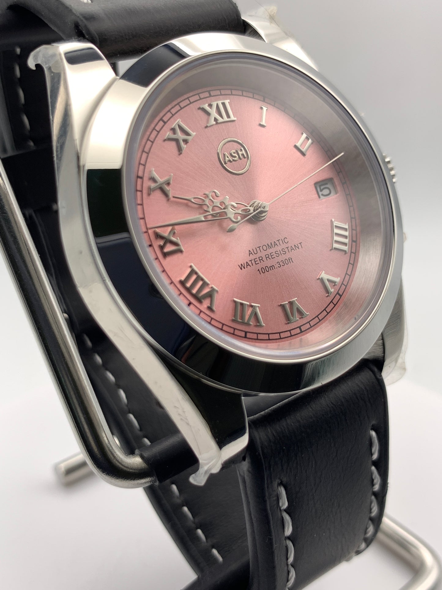Last Waltz. 39mm stainless steel case. Sapphire crystal. Seiko NH35.
