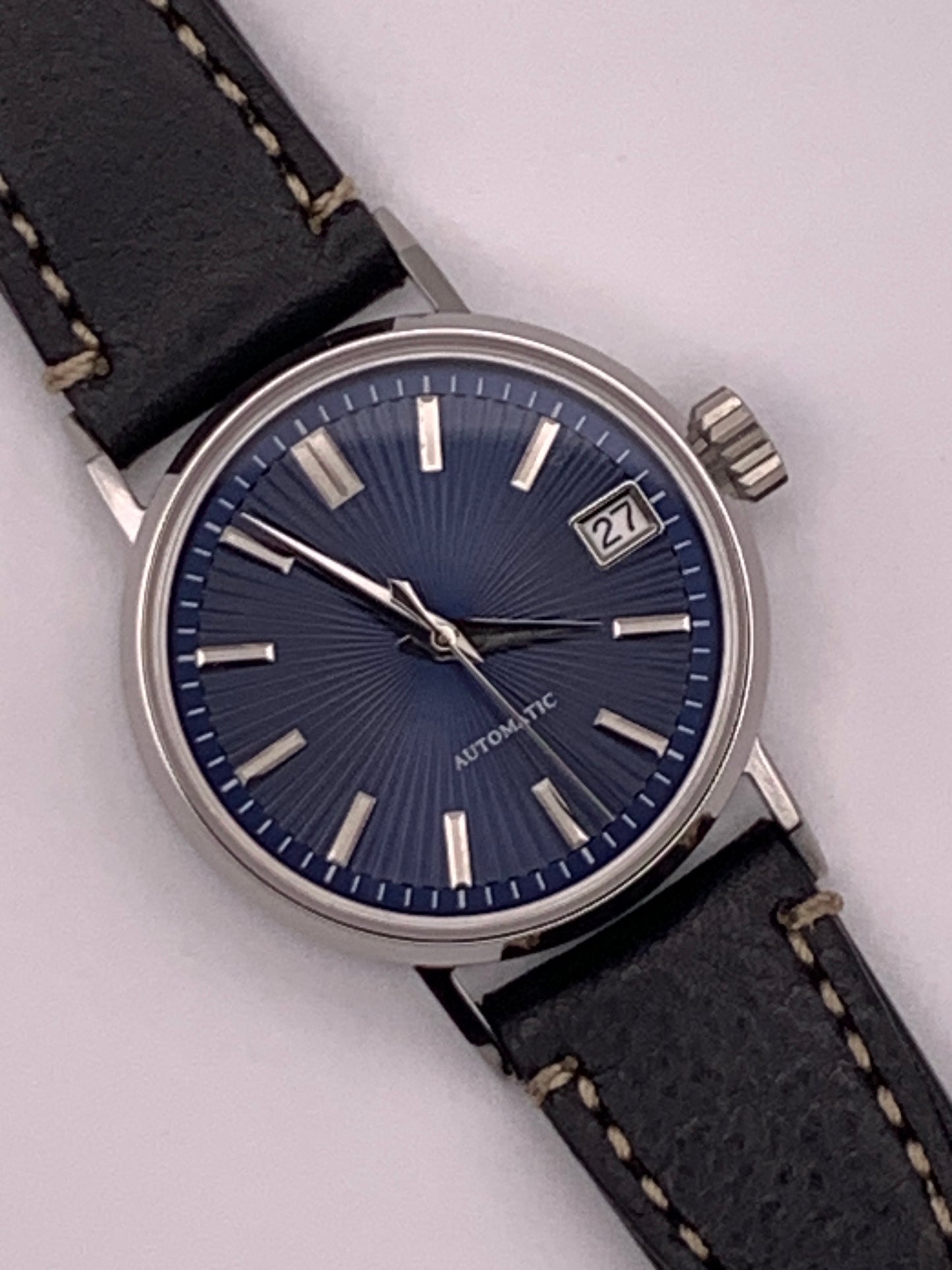 Vanishing Point. 33mm minimalist stainless steel case. Sapphire crystal. Seiko NH35.