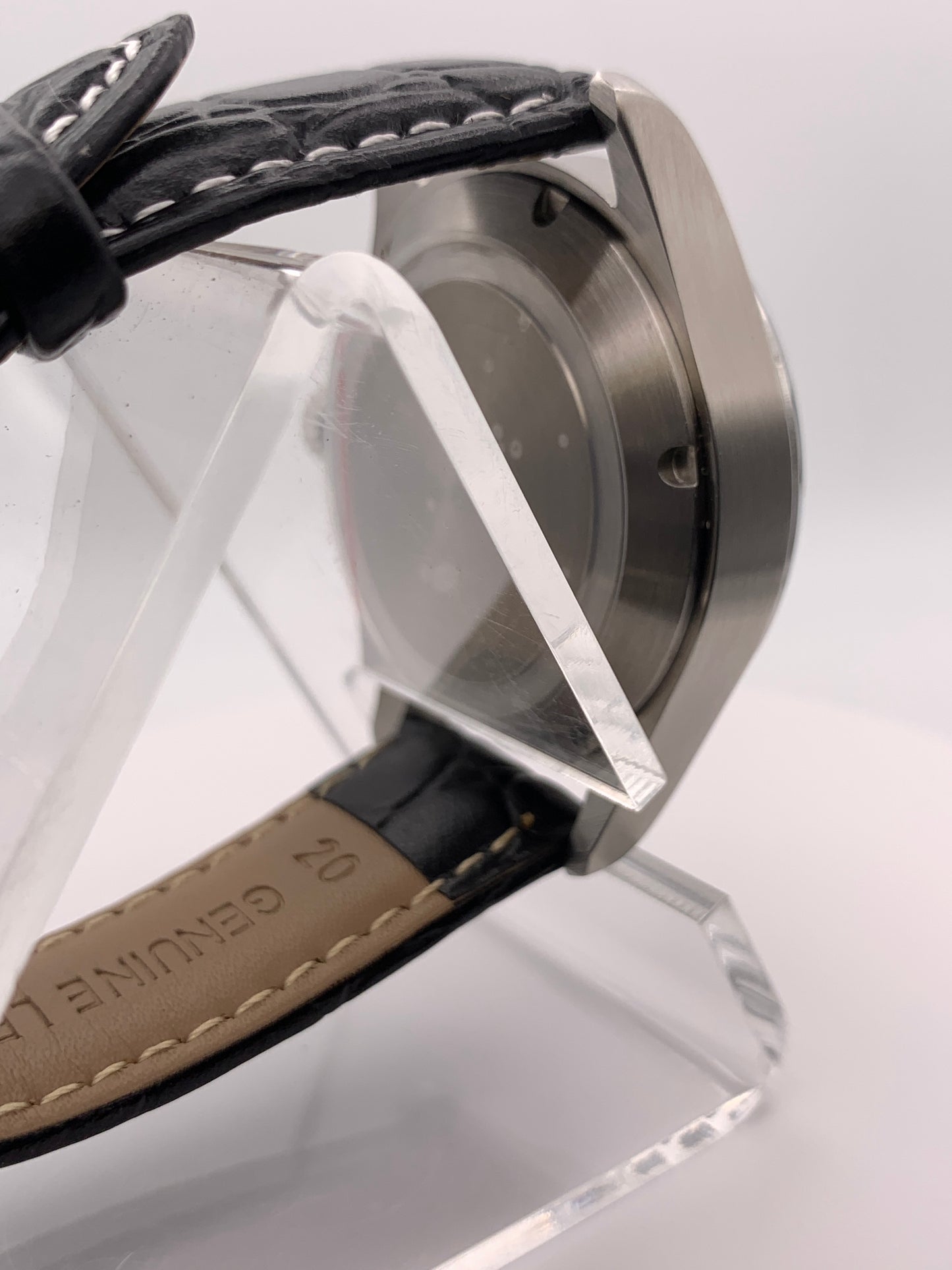 Silver Sunray 39mm dress watch.