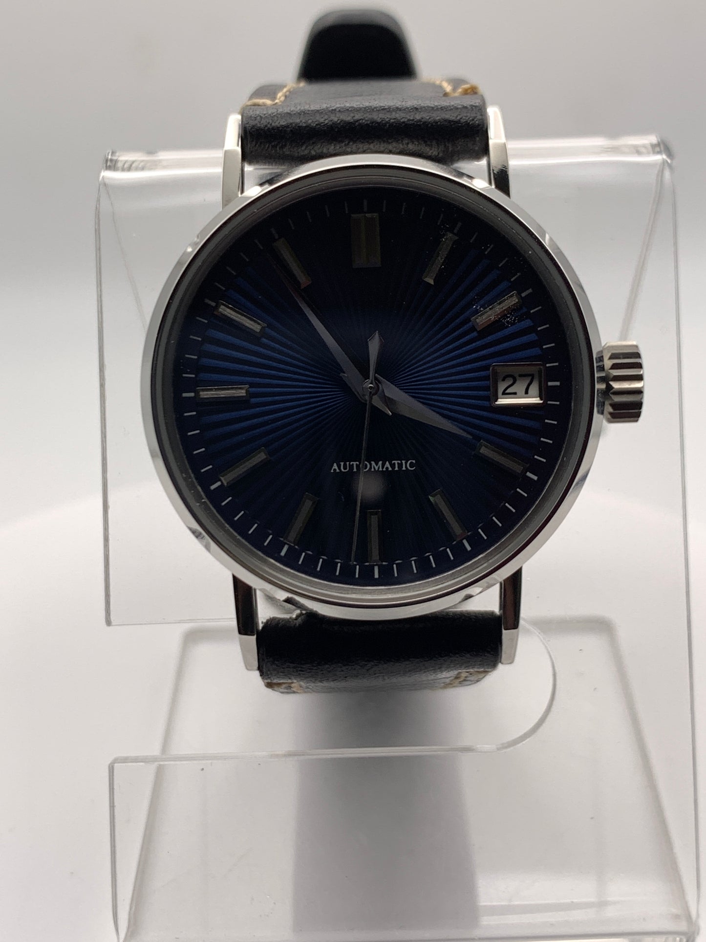 Vanishing Point. 33mm minimalist stainless steel case. Sapphire crystal. Seiko NH35.