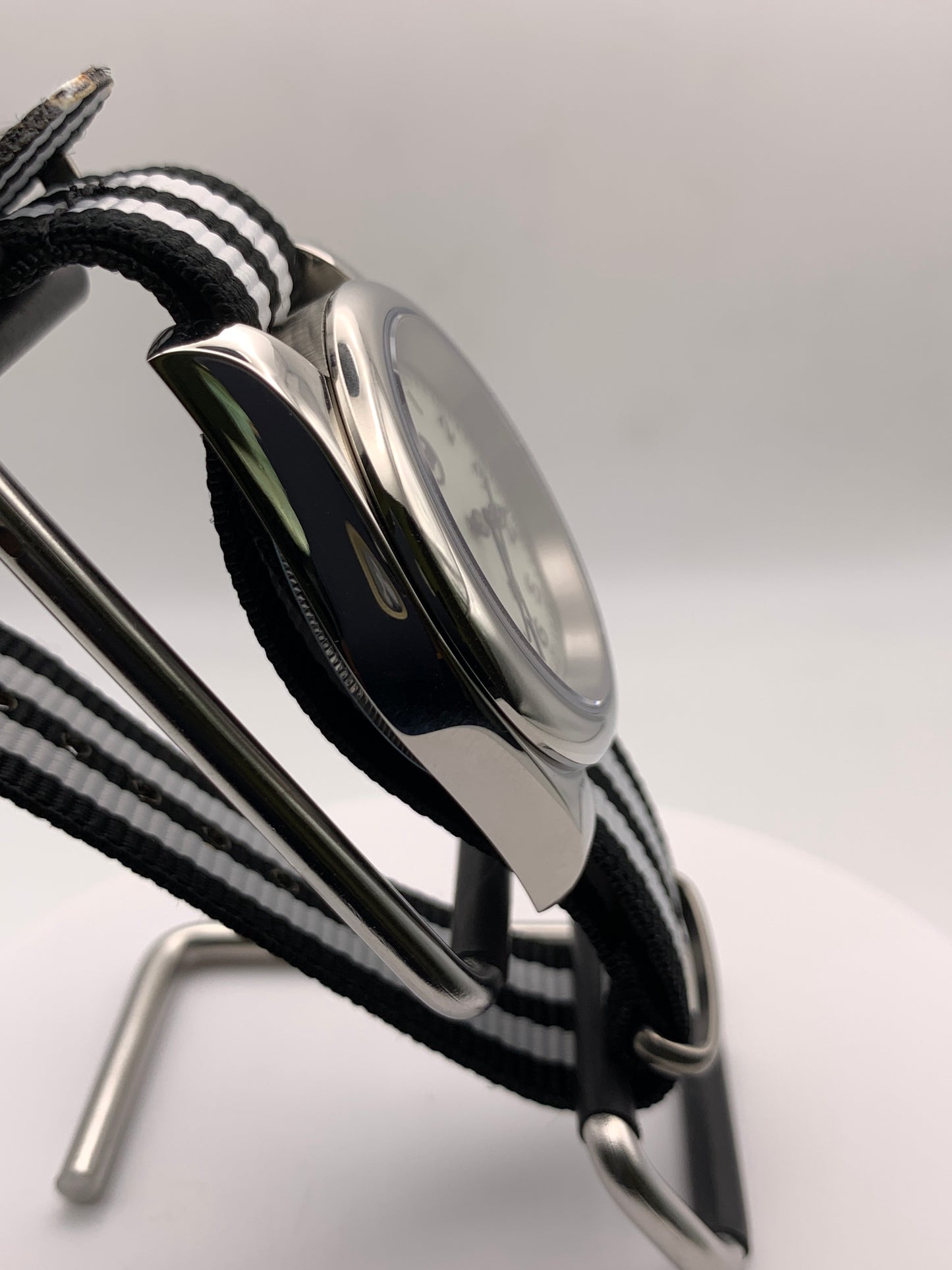 SR-71.  39mm stainless steel case. Sapphire crystal. Lumed dial. Seiko NH38.