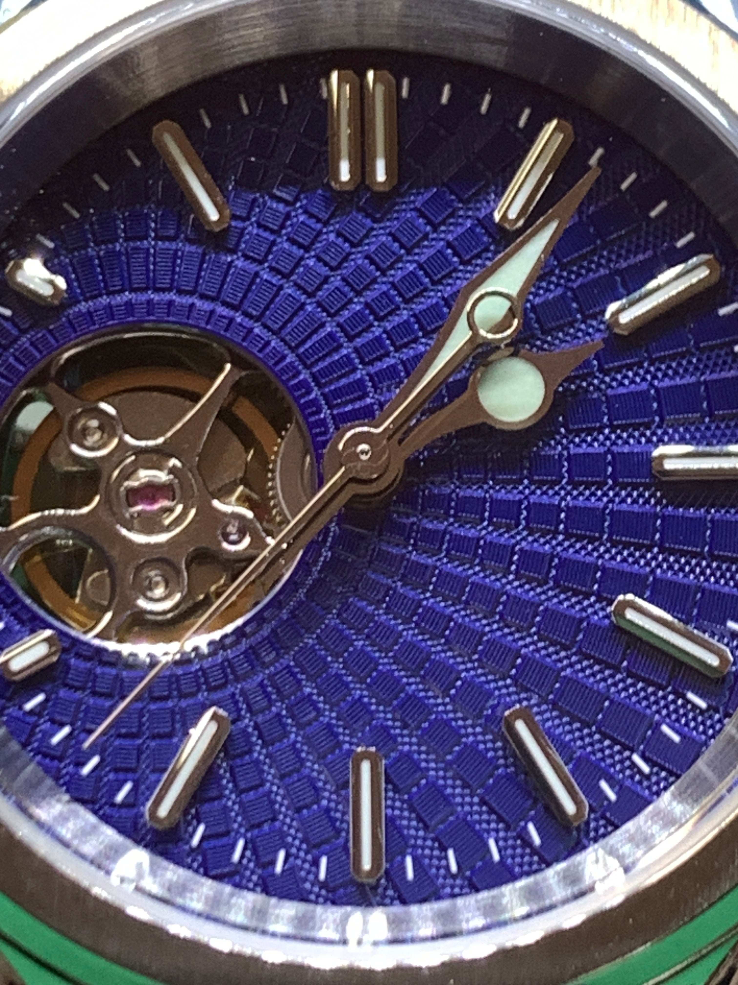 Blue Shift. 38mm Stainless steel. Sapphire crystal. Seiko NH38