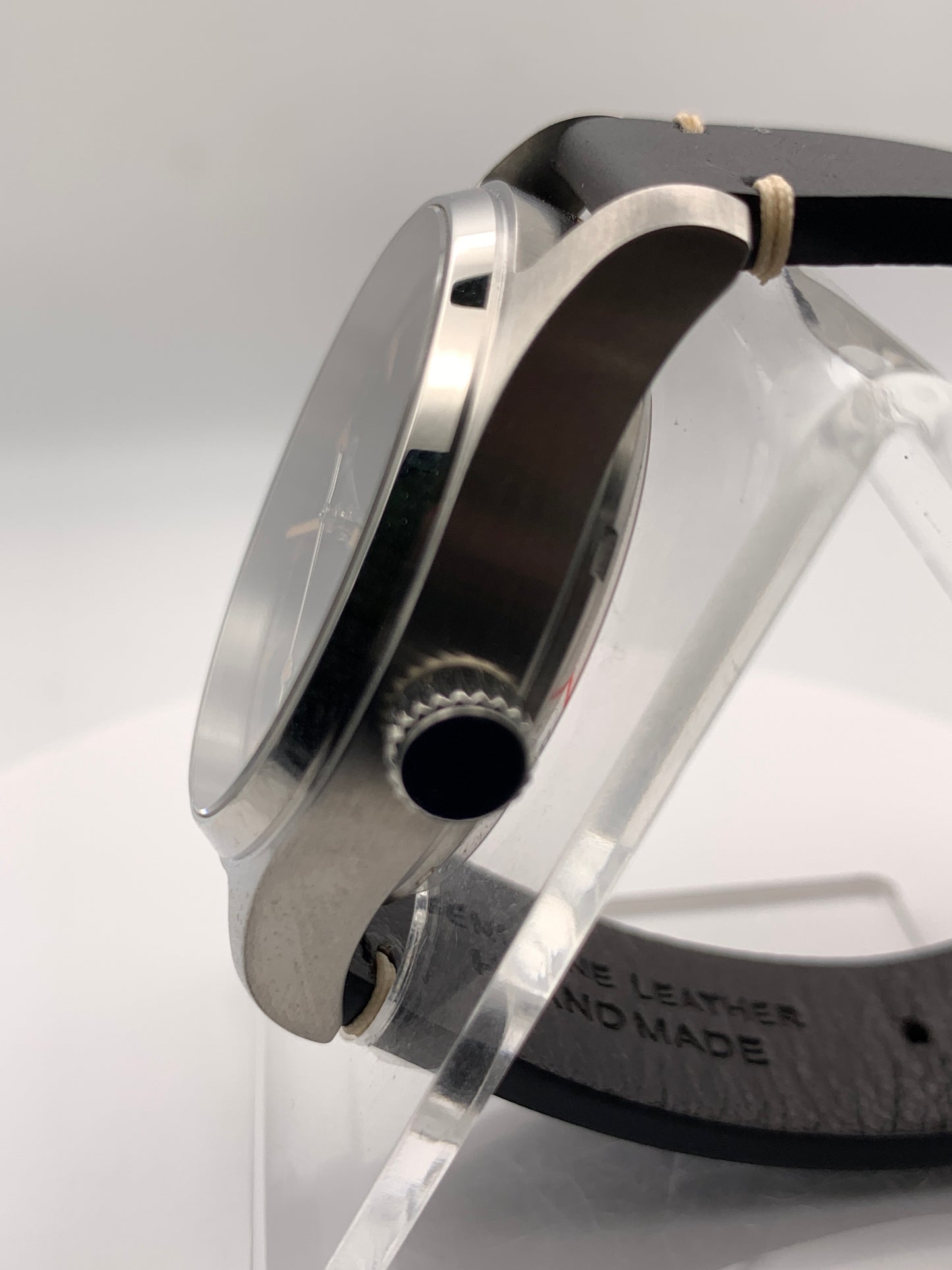 Locomotive Breath. 39mm stainless steel case.  Sapphire crystal. Seiko NH38.