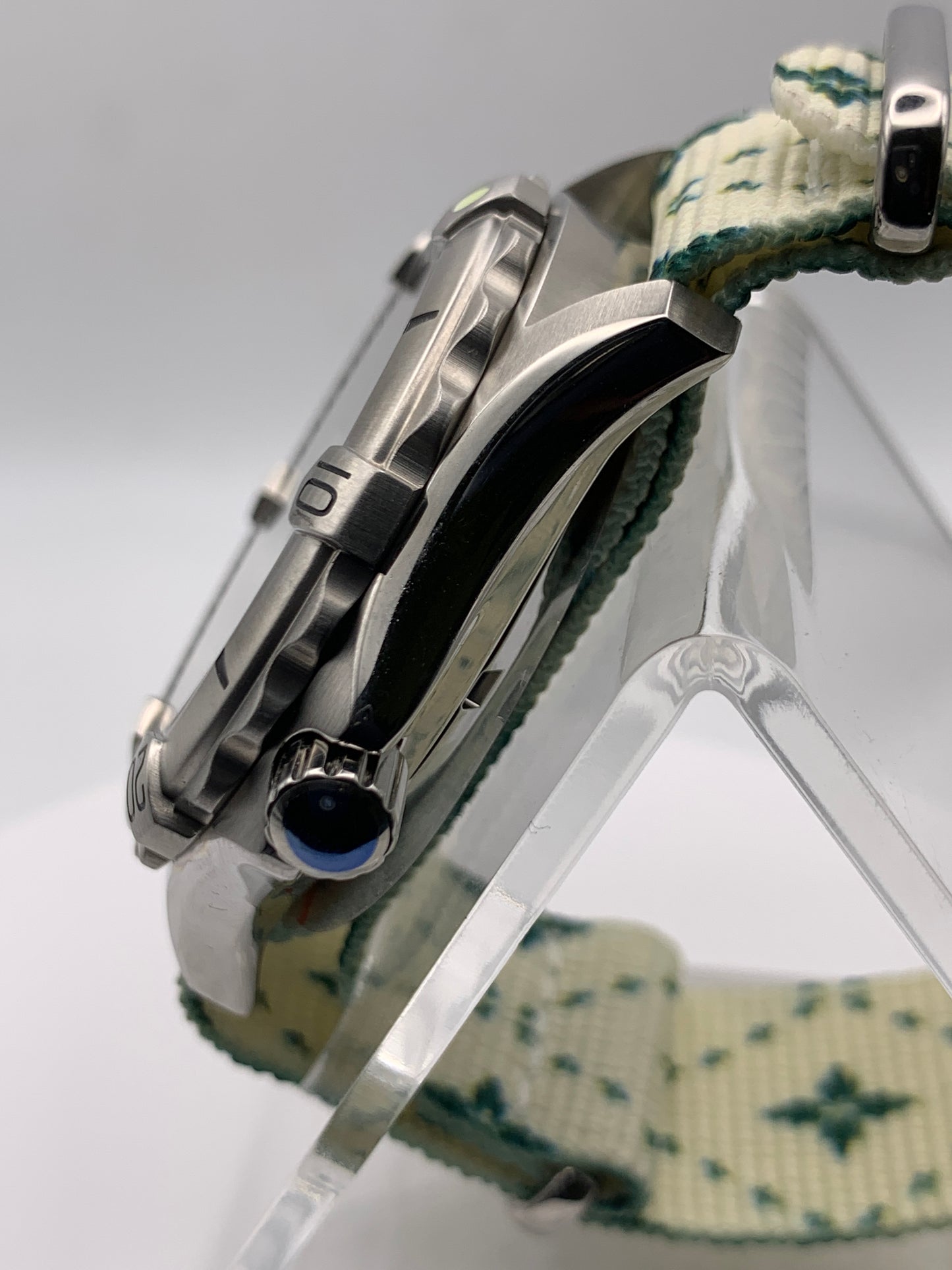 Thymekeeper.  42mm Stainless steel case.  Sapphire crystal. Seiko NH35.