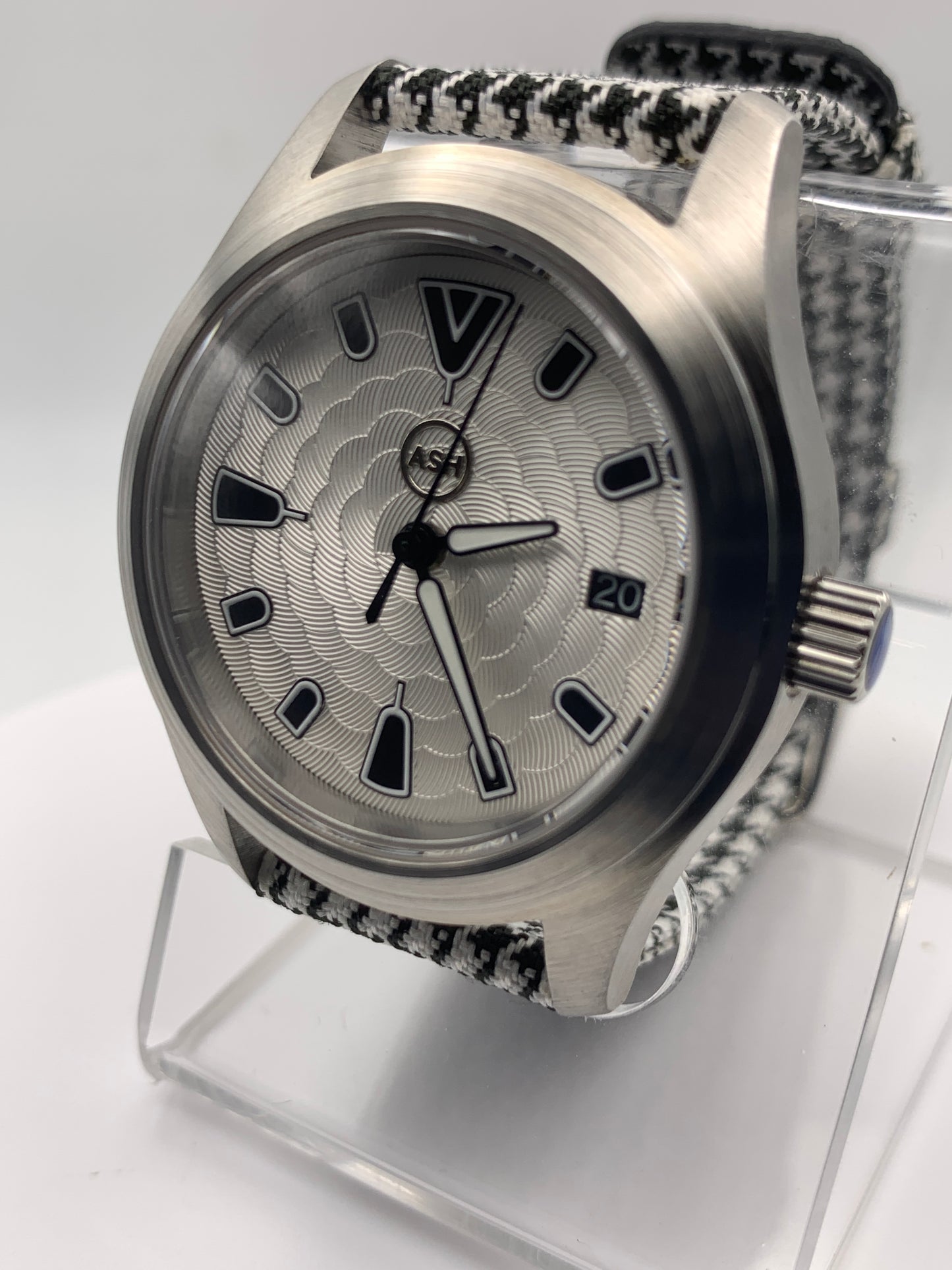 OGCola - Chocolate Chip. 39mm Stainless Steel. Sapphire crystal. Seiko NH35