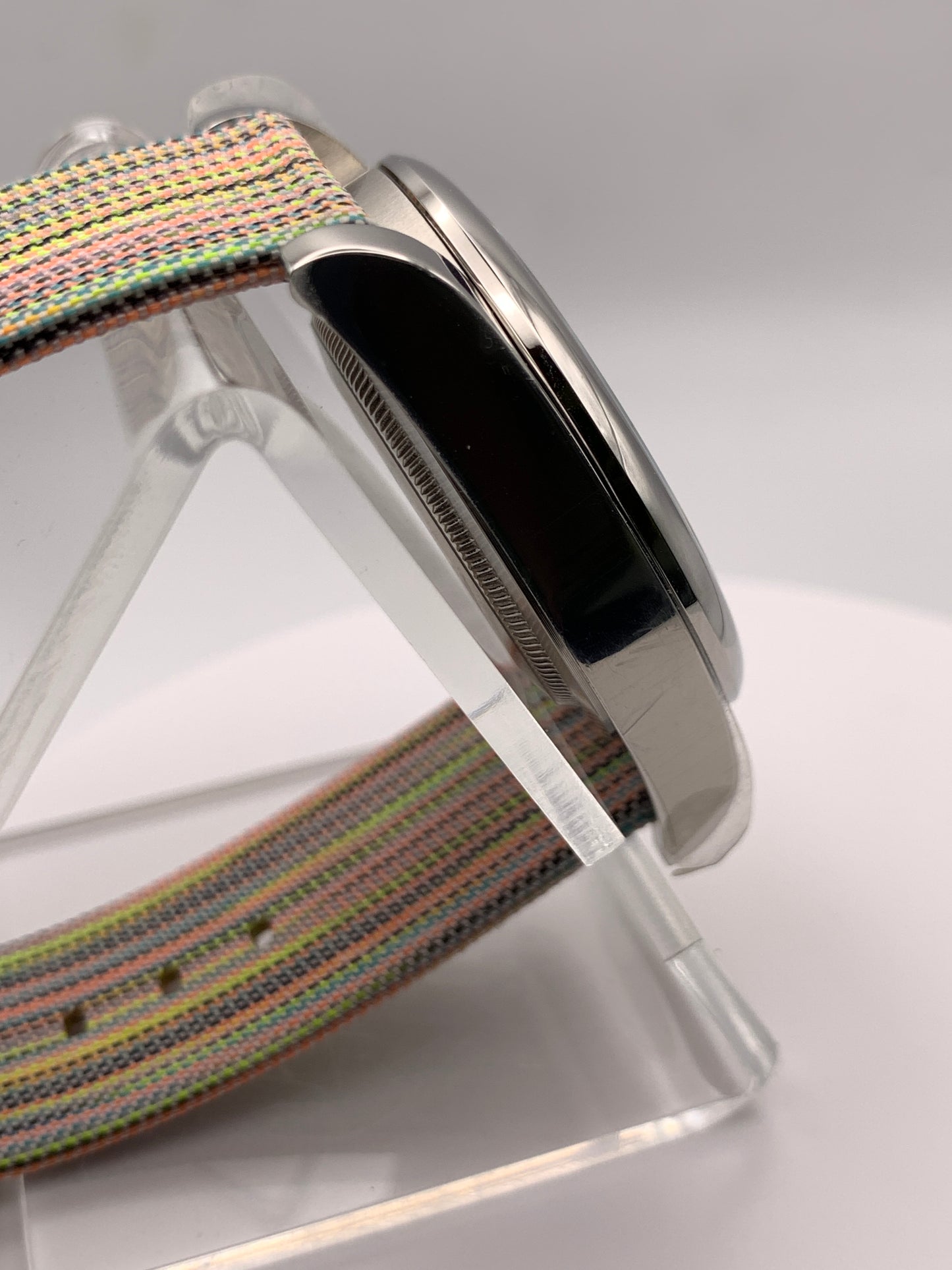 Minty 2. 39mm Stainless steel. Sapphire crystal. Seiko NH38. Matching bracelet and two straps included.