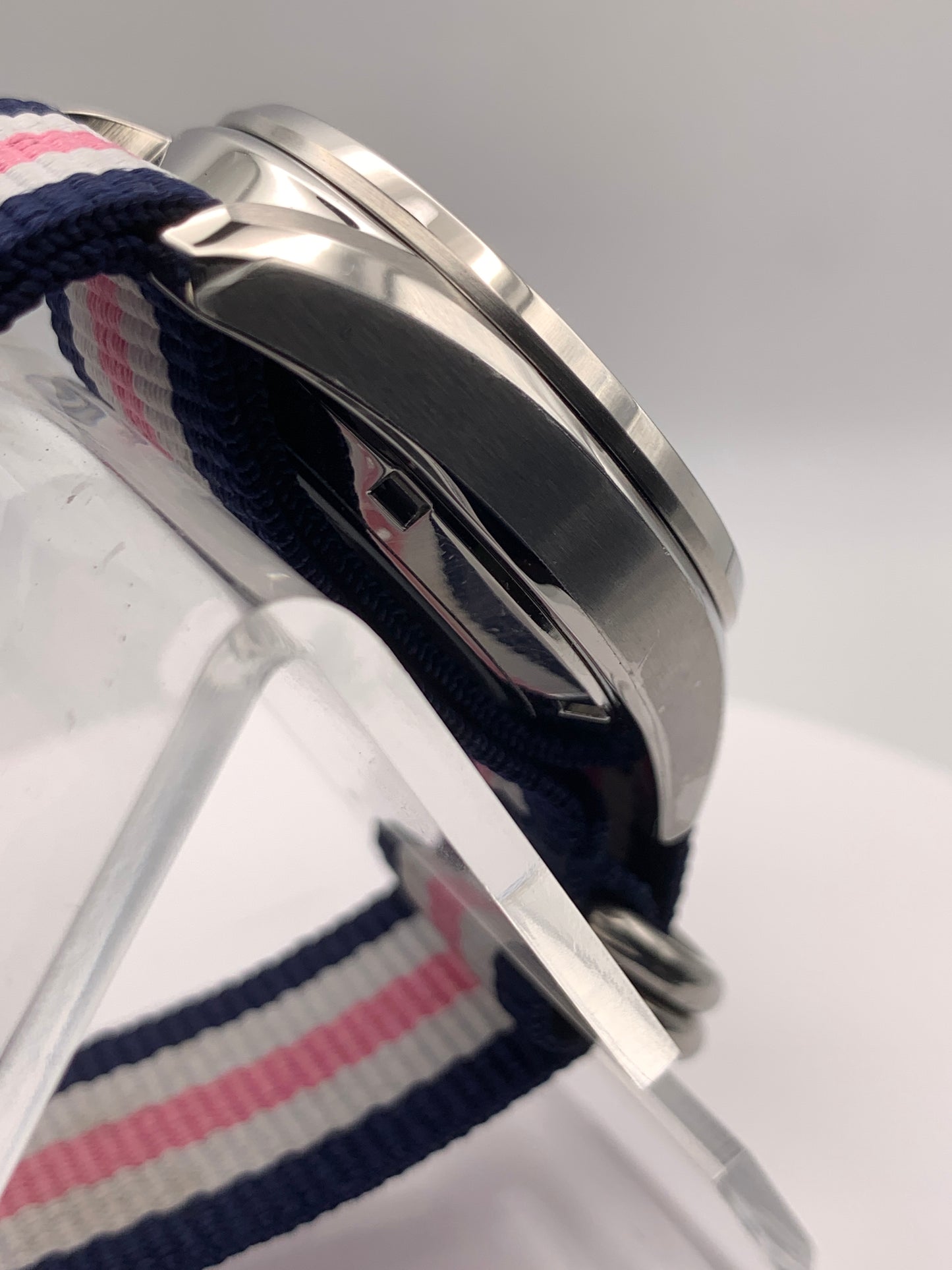 OGCola - Fruit Punch. 38mm Stainless steel. Sapphire crystal. Seiko NH35.