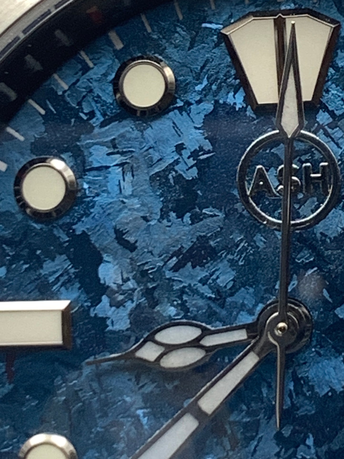 Miles. 39mm Stainless Steel case. AR coated sapphire crystal. Crystal titanium dial. Seiko NH35 automatic.