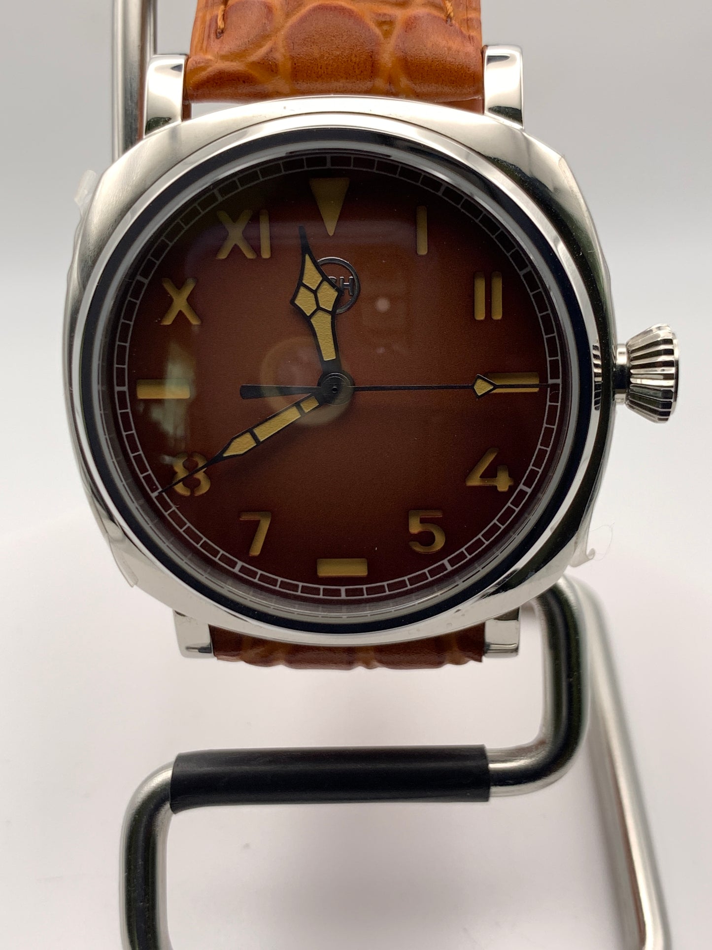 Wayfarer. 44mm stainless steel case.  Sapphire crystal. Sandwich dial. Seiko NH38.