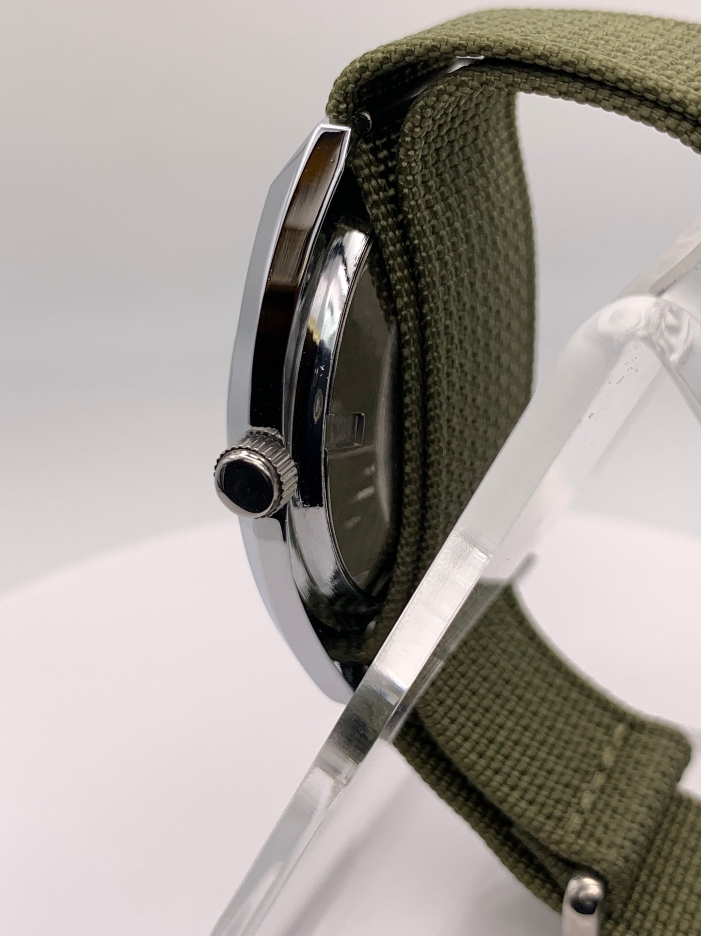 Neo Vintage 36mm field watch. NOS Gruen case. Miyota 2039 quartz.