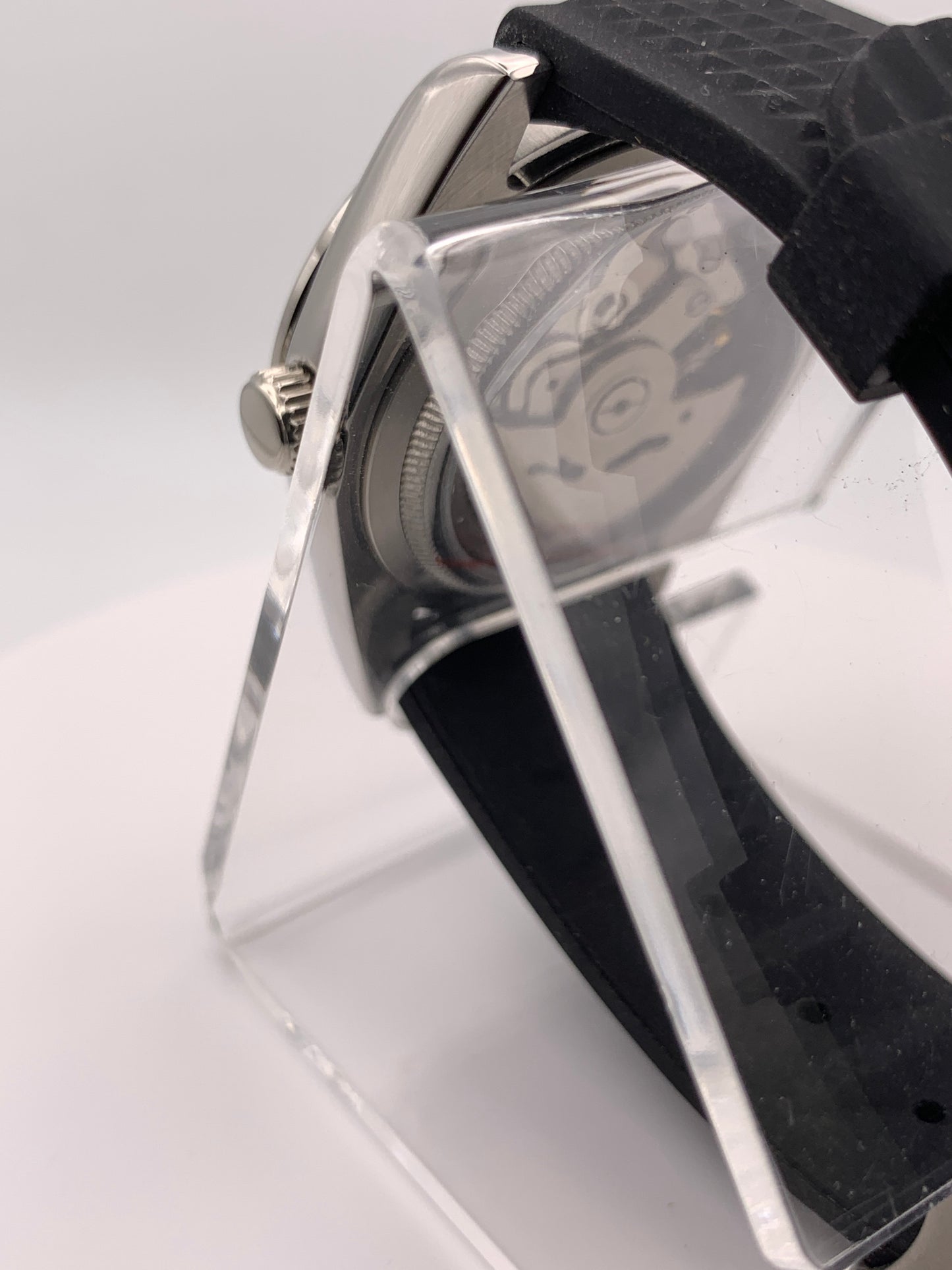 Blood Orange.  39mm stainless steel field watch. Sapphire crystal. NH38 automatic.