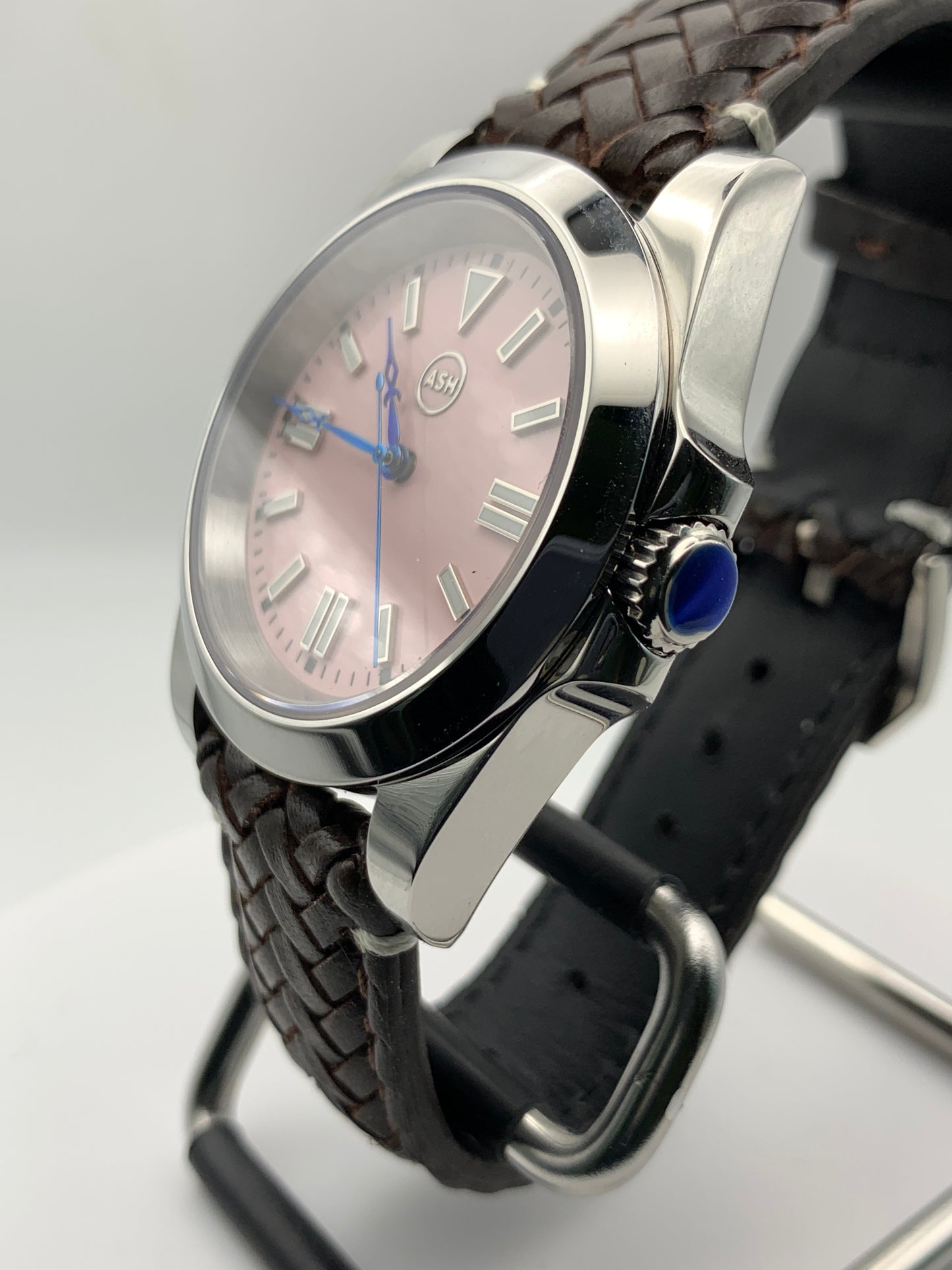 Rose Engine - 39mm stainless steel. Sapphire crystal. Seiko NH38.