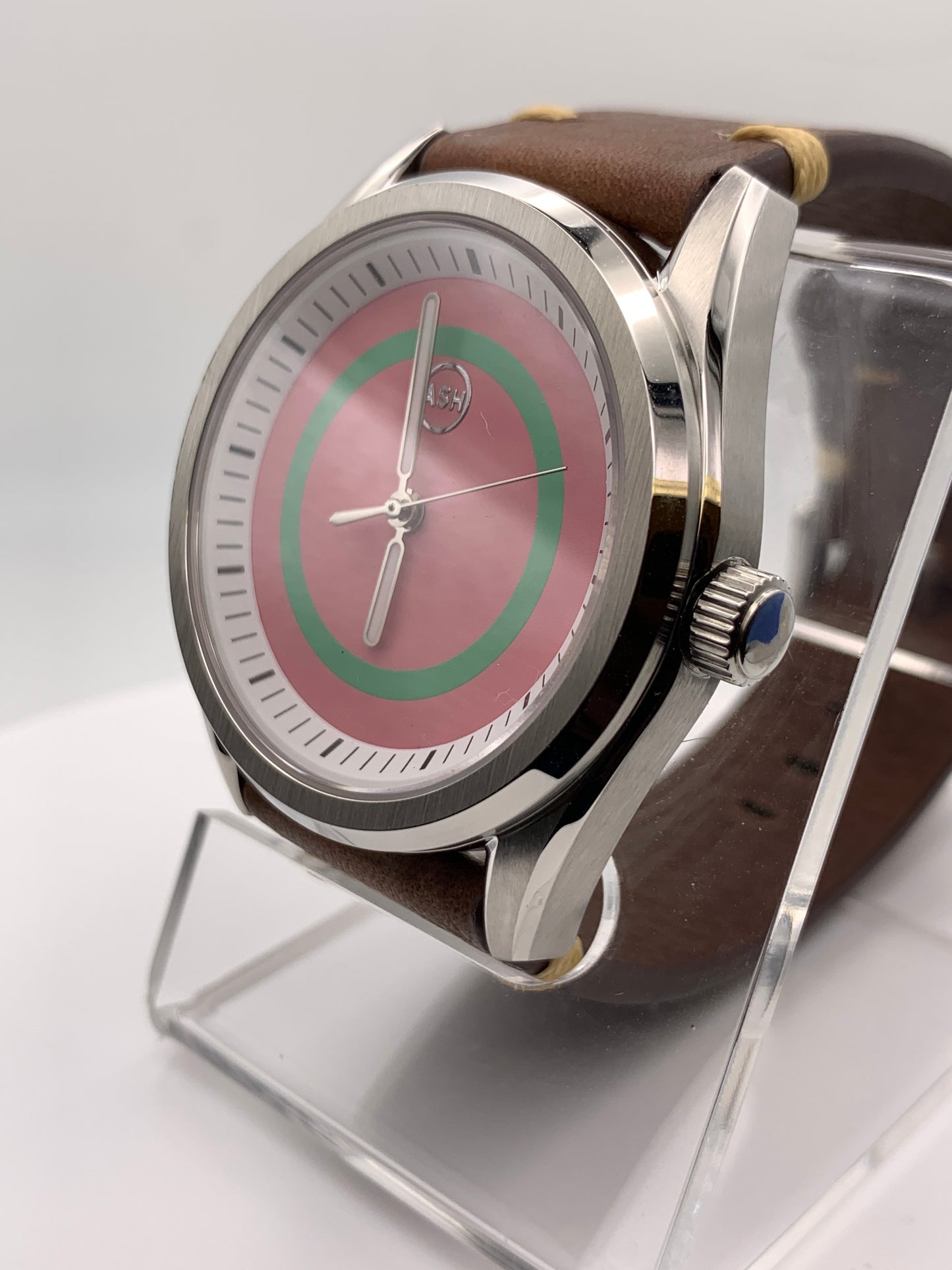 Watermelon. 40mm Stainless steel case. Sapphire crystal. Screw down crown and case back. NH38 automatic movement.