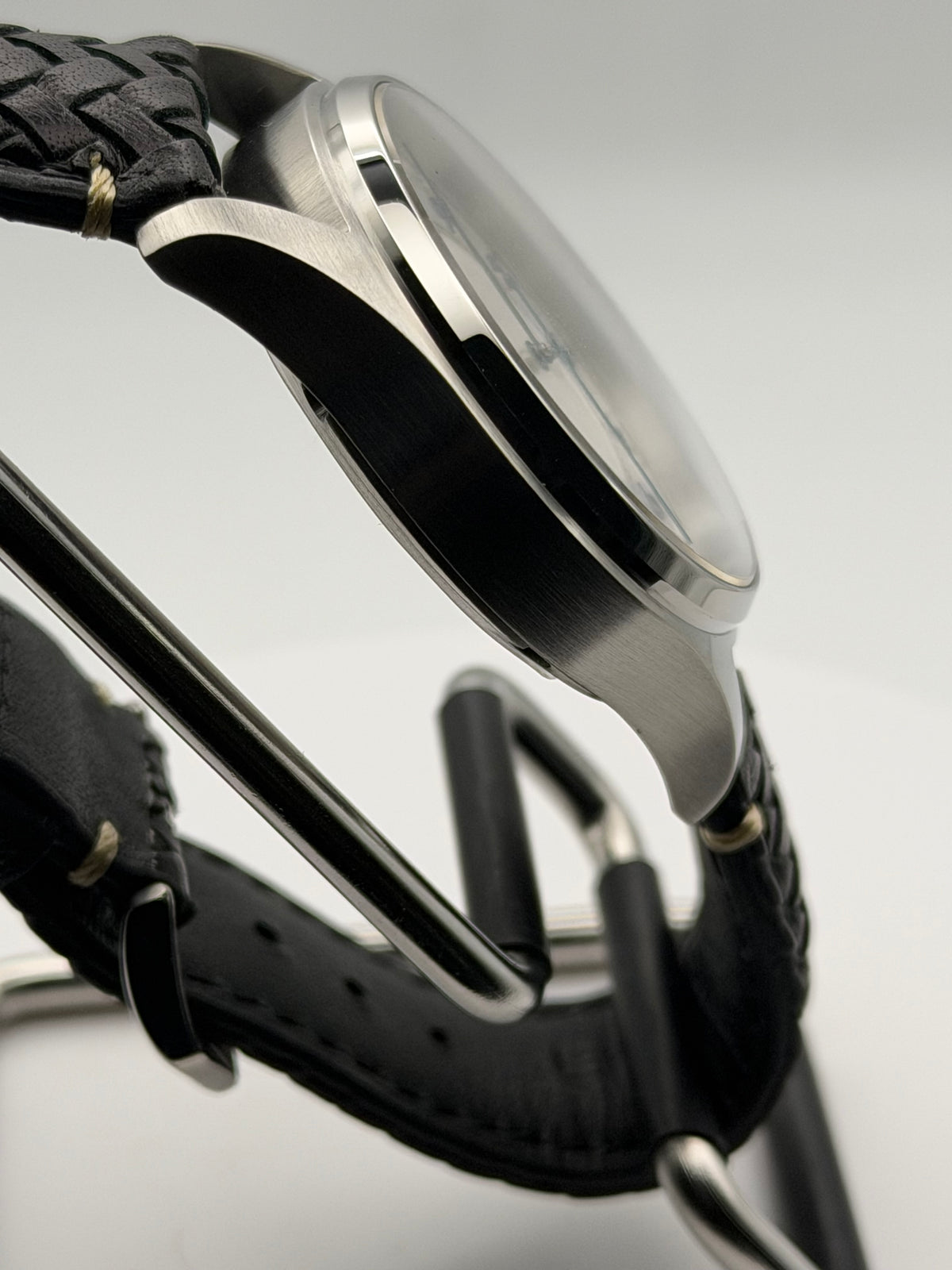 Timeless 1.1 - 39mm Stainless steel case. Sapphire crystal. NH38 automatic.