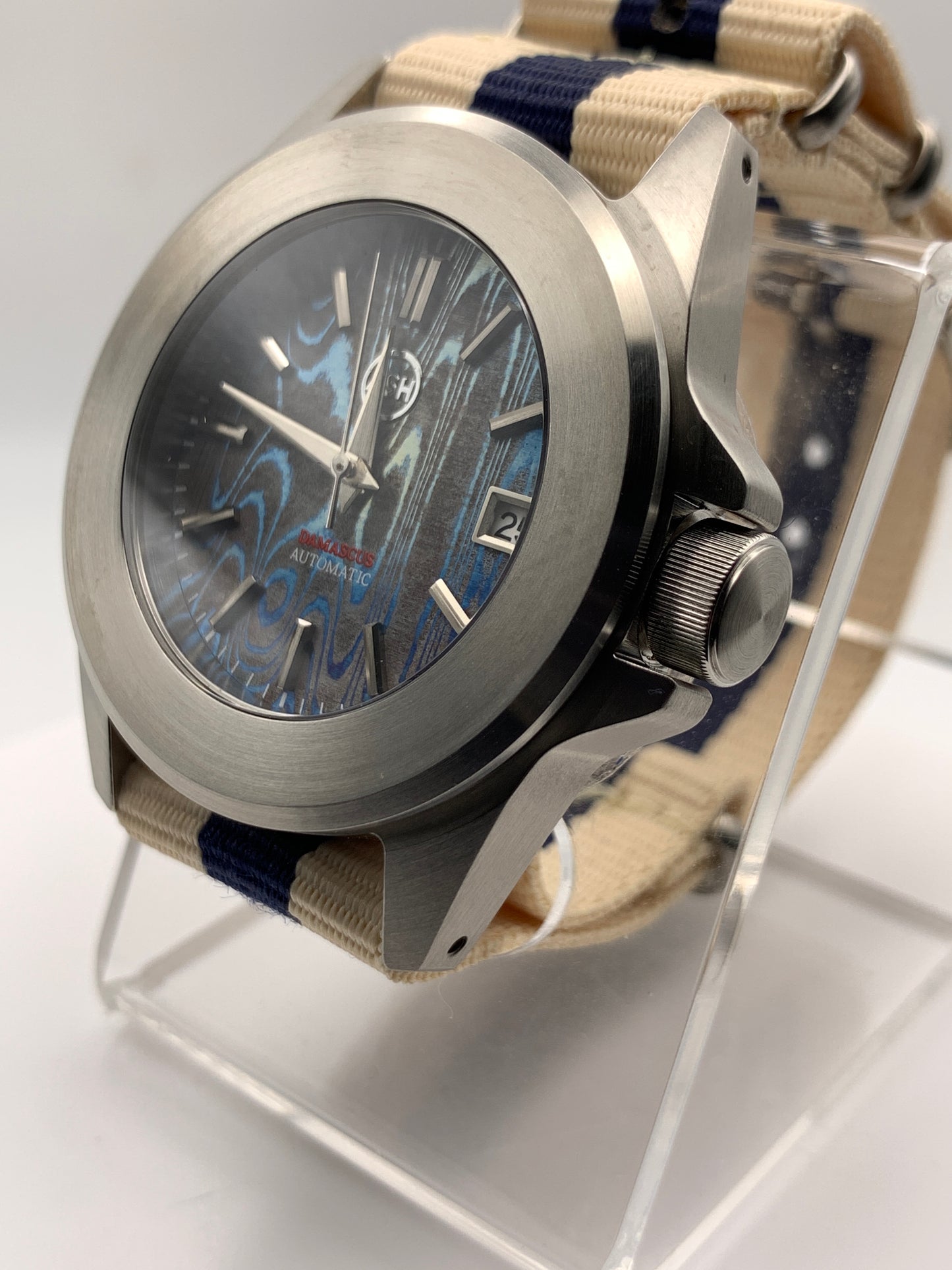 Ghost Fleet. 40mm brushed stainless steel case. Sapphire crystal. Seiko NH35.