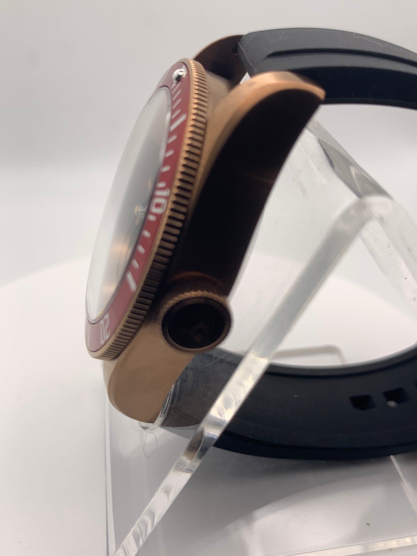 Dark Inlet. 41mm Rose gold stainless steel. Sapphire crystal. Seiko NH35.