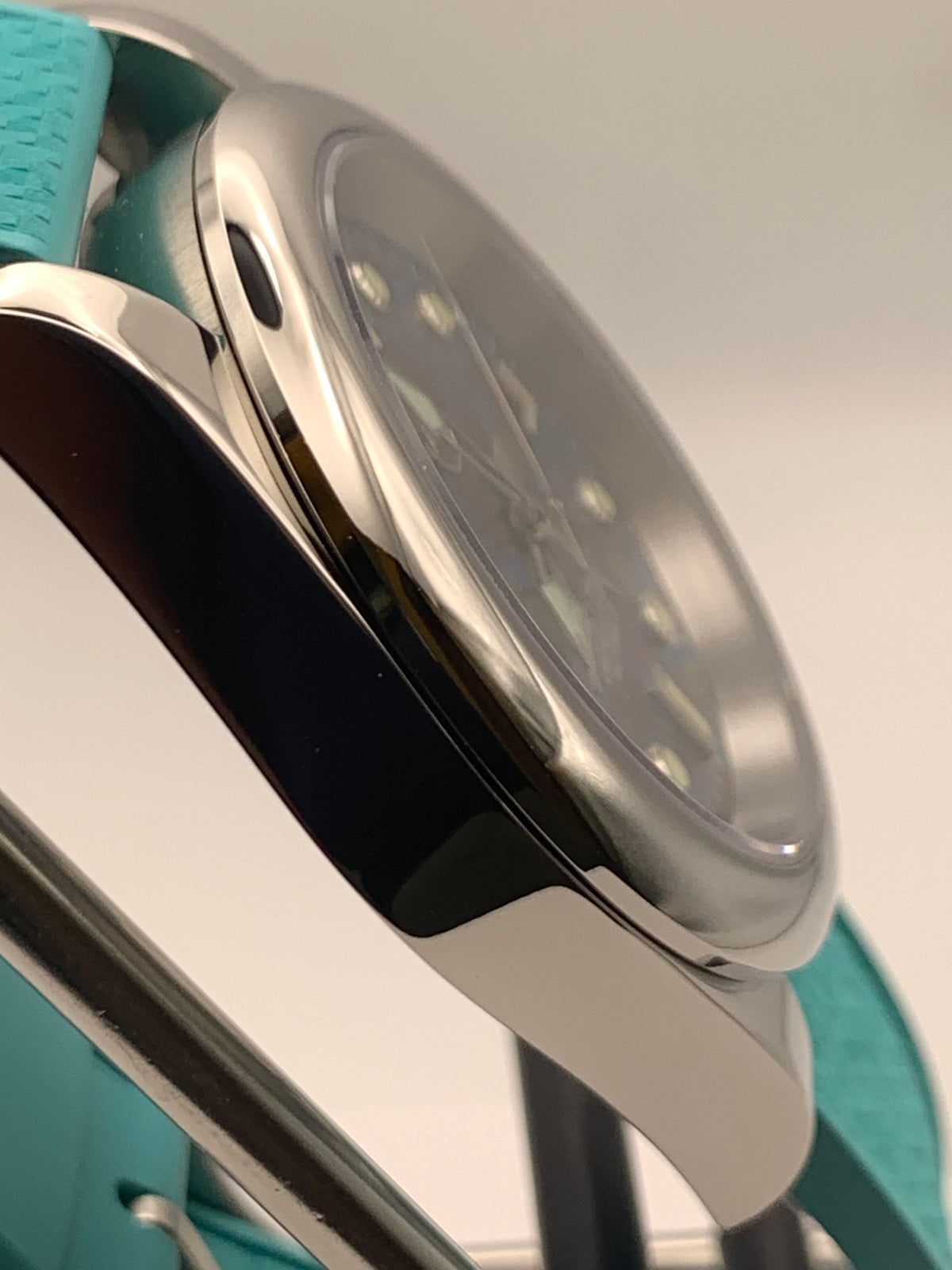 Parting Gift - 39mm Stainless steel case. Sapphire crystal. Seiko NH35.