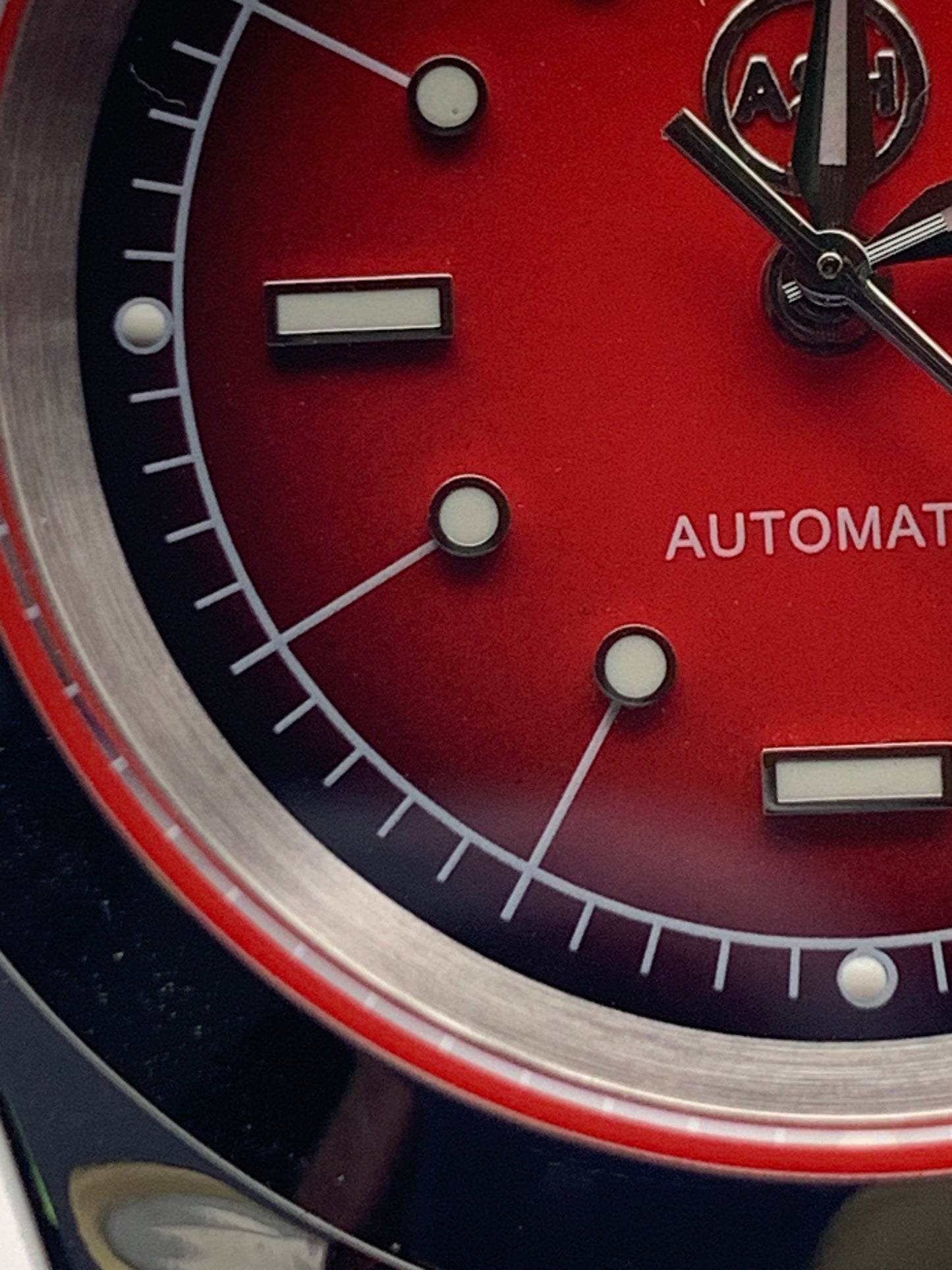 Red Five 1.2 - 39mm Stainless steel.
