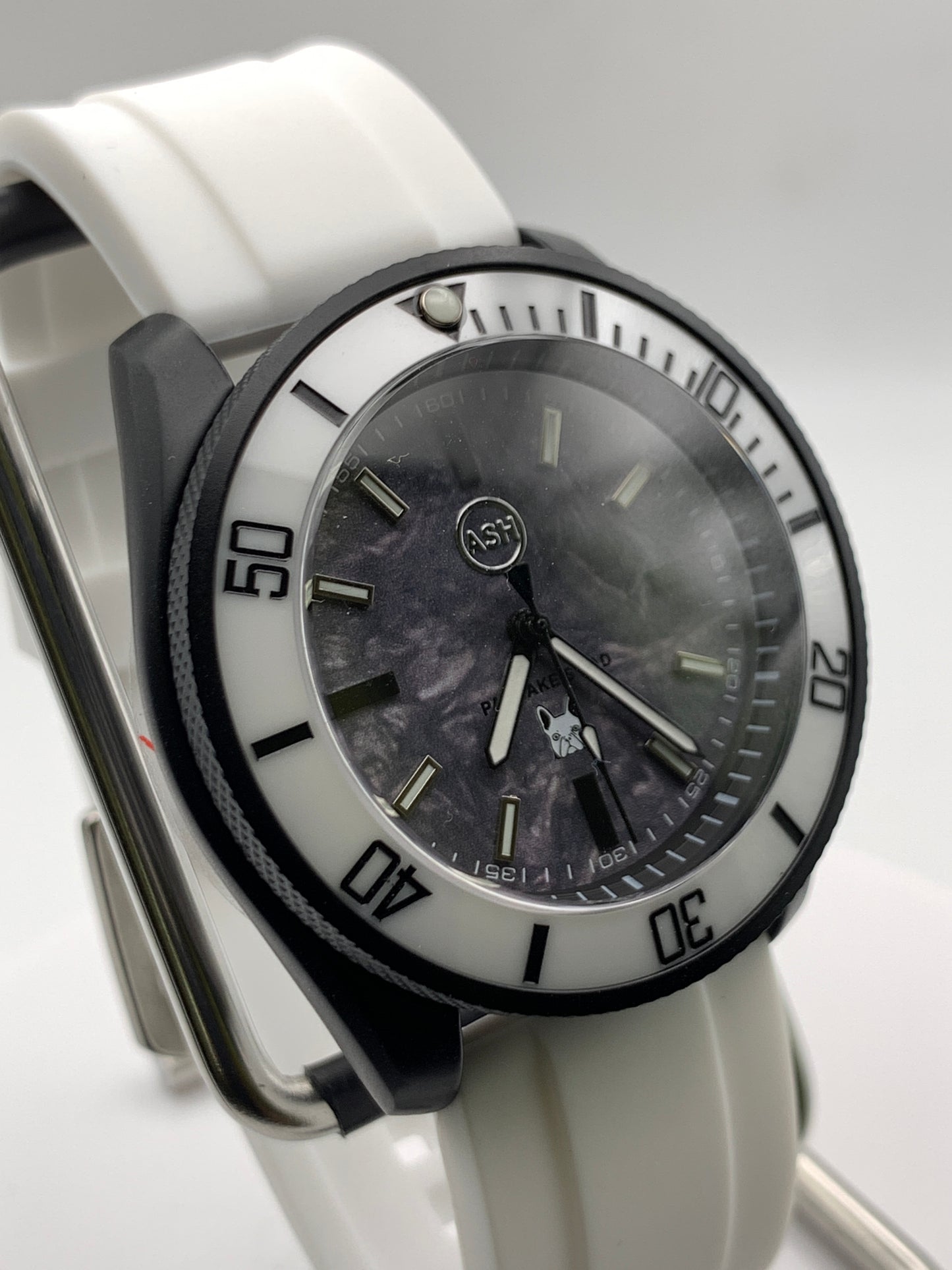 Jason Tribute #2 - 40mm PVD coated stainless steel. Sapphire crystal. Custom dial. Seiko NH38. 5 straps pictured included.