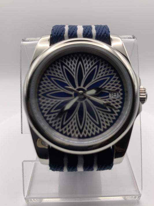 Blu Lou. 39mm Stainless steel. Sapphire crystal. Seiko NH35.