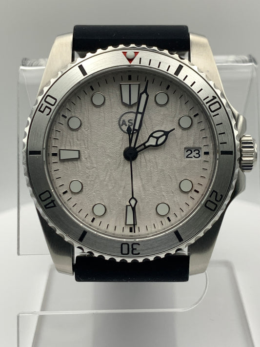 36mm Dive Watch. Textured dial.