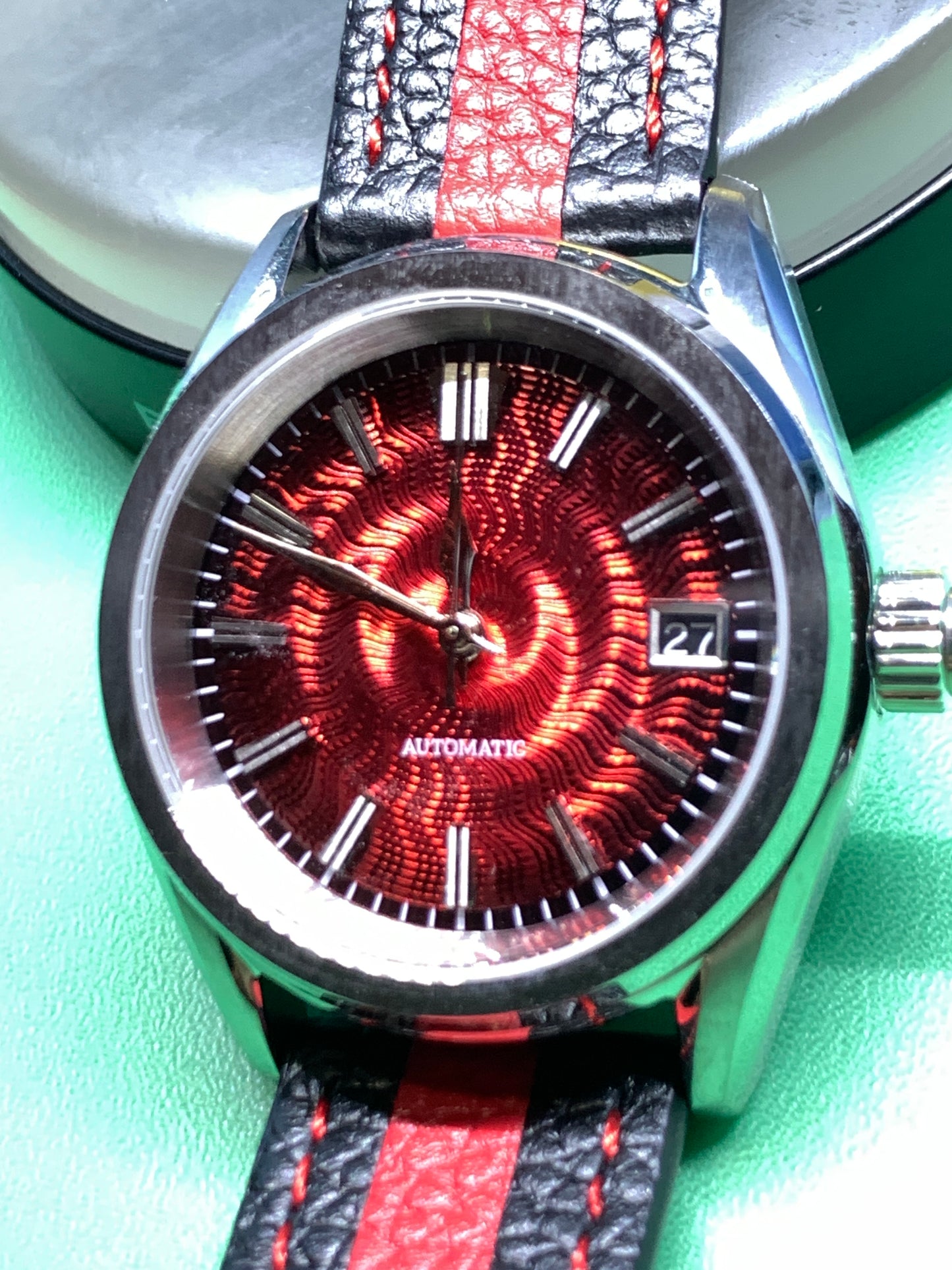 Perihelion - 38mm Stainless steel. Sapphire crystal.  Seiko NH35.