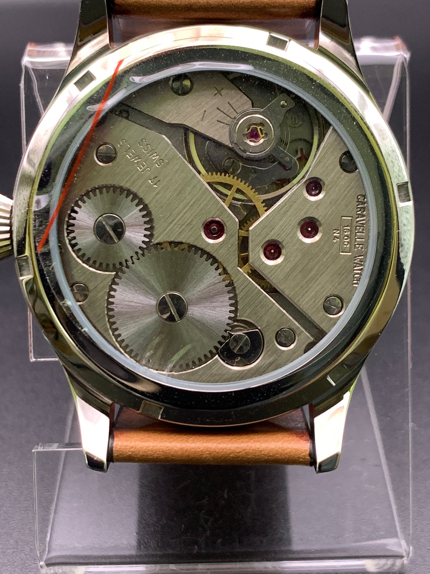 42mm Dark green mother of pearl. Swiss movement.