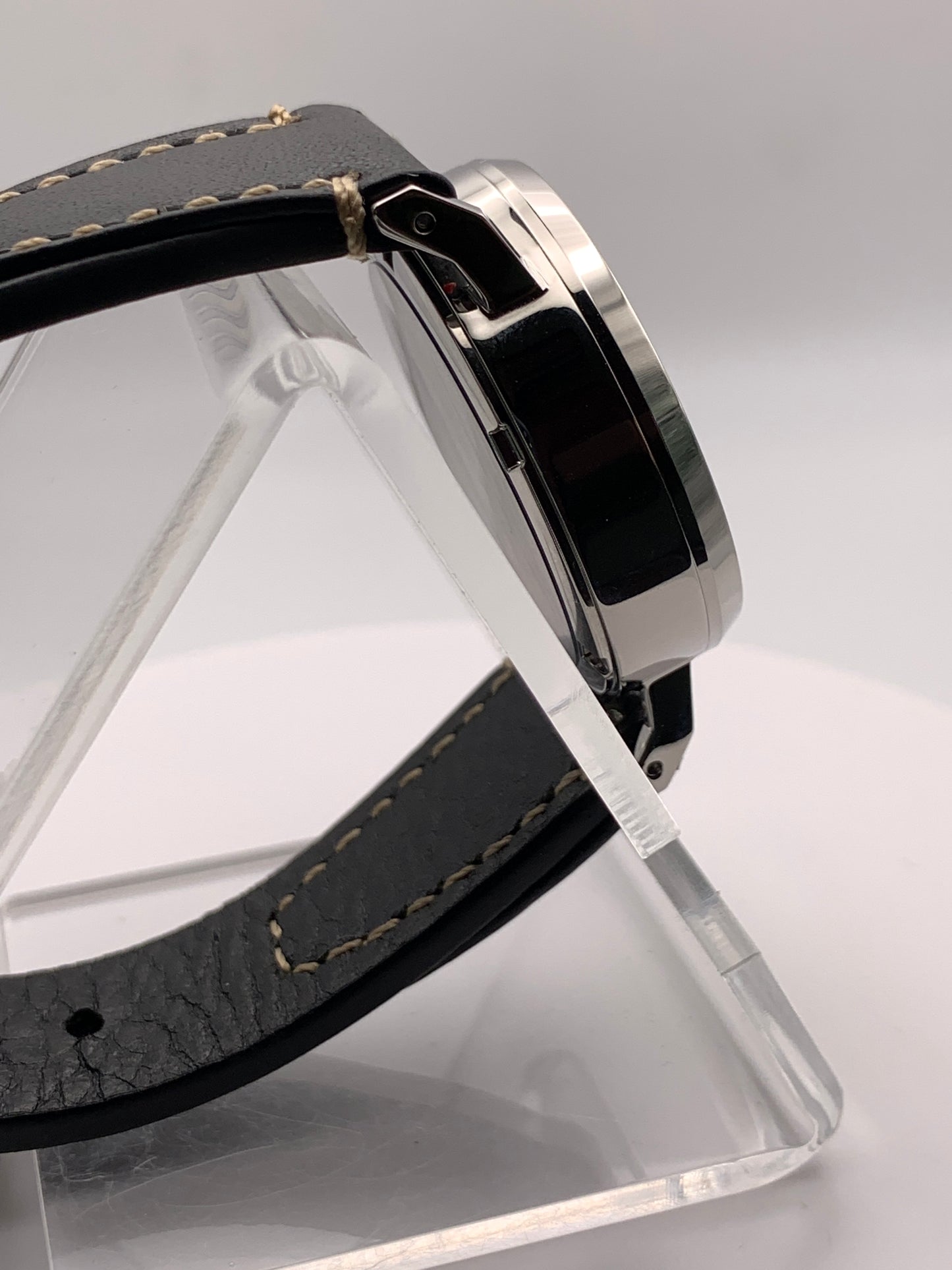 Vanishing Point. 33mm minimalist stainless steel case. Sapphire crystal. Seiko NH35.