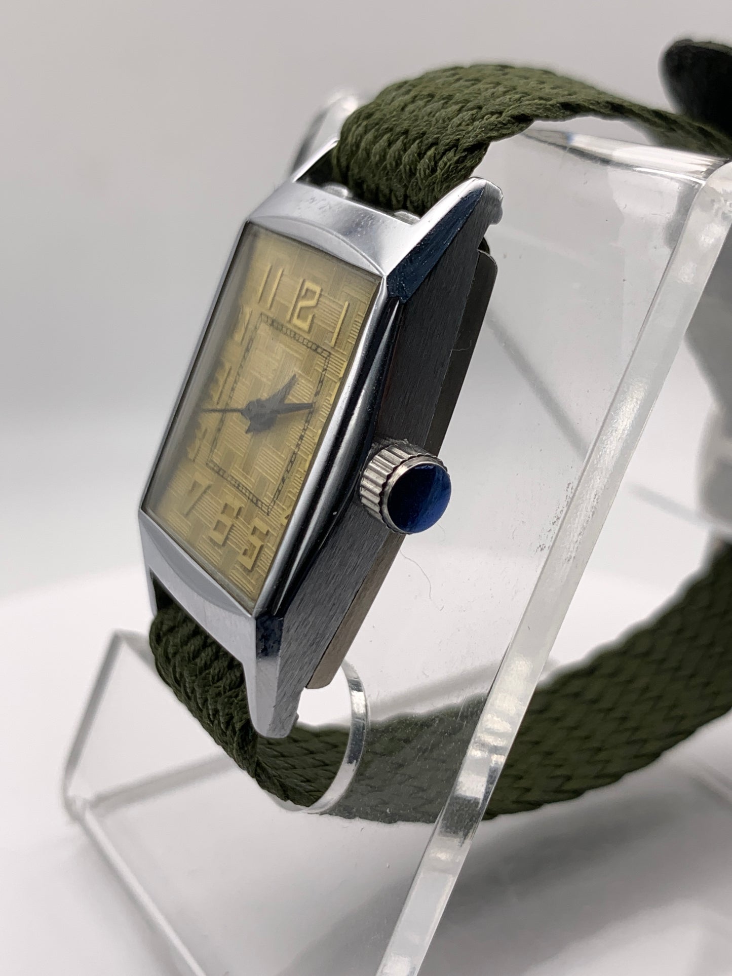 Feather 1.3 - Vintage 25mm plated brass 2 piece case.  38mm lug to lug. 16mm lug width. 8.5mm thick. Acrylic crystal. Miyota Super 2035 movement.
