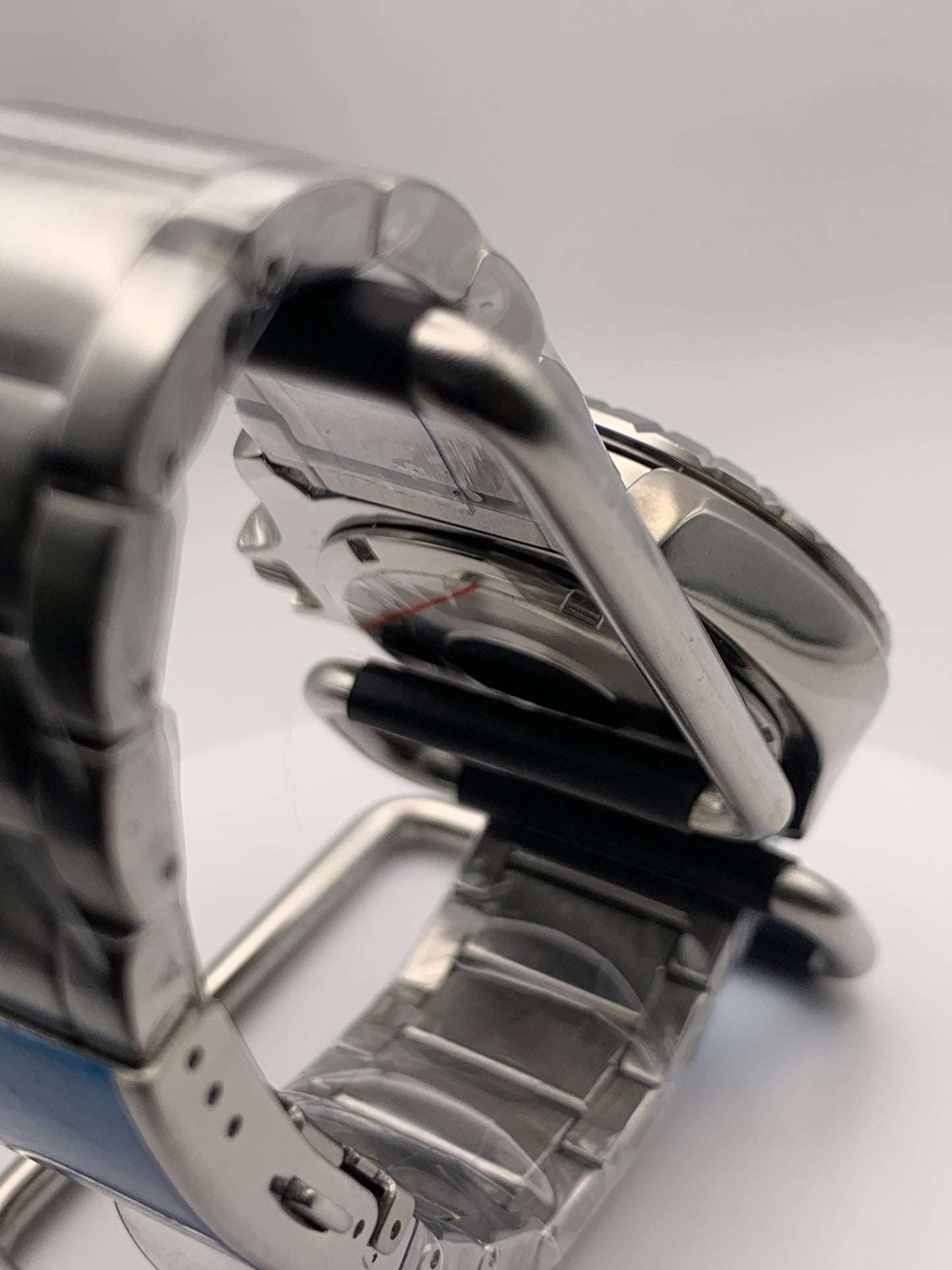 Mariana. 41mm Stainless Steel.  Sapphire crystal. Crystal titanium dial. Seiko NH35.