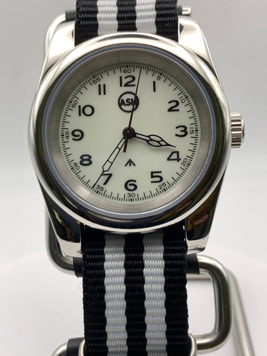 SR-71.  39mm stainless steel case. Sapphire crystal. Lumed dial. Seiko NH38.