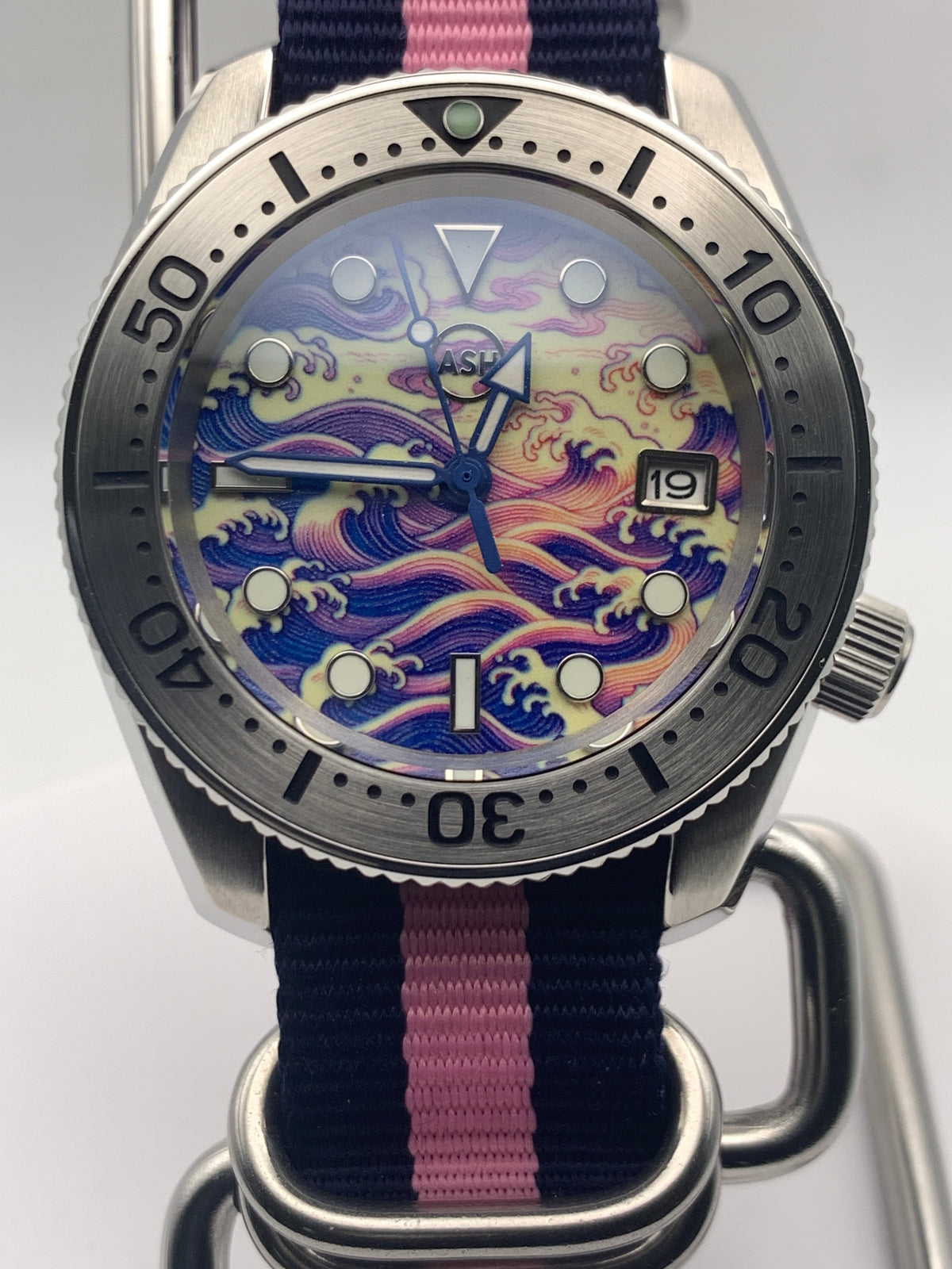 Tempest. 40mm Stainless steel cushion case. Sapphire crystal. Lumed dial. Seiko NH35.