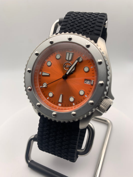 Skaro. 42mm Stainless steel. Sapphire crystal. Seiko NH35.