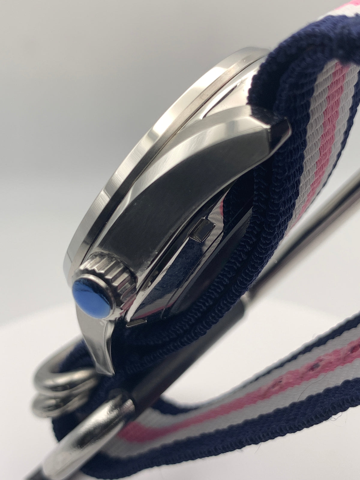 Fruit Punch 1.1 - 38mm Stainless steel. Sapphire crystal. Seiko NH35.