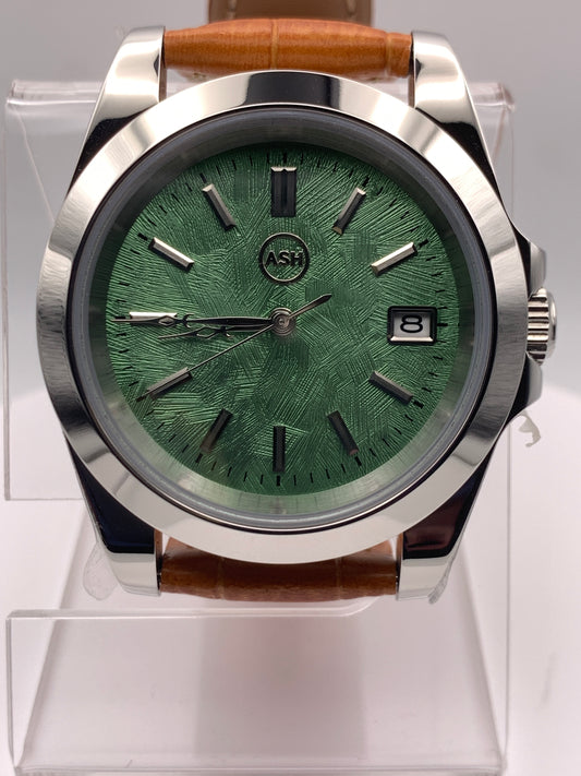 Second Nature. 39mm Stainless steel. Sapphire crystal. Seiko NH35.