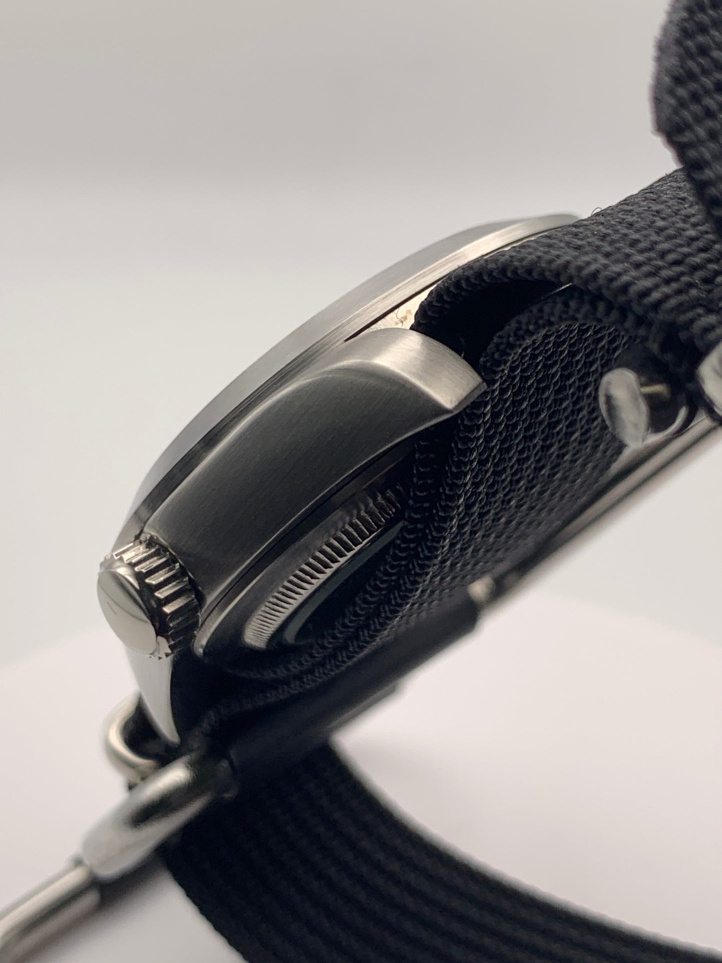 Party Favor 1.3 - 39mm stainless steel case. Sapphire crystal. Seiko NH35.