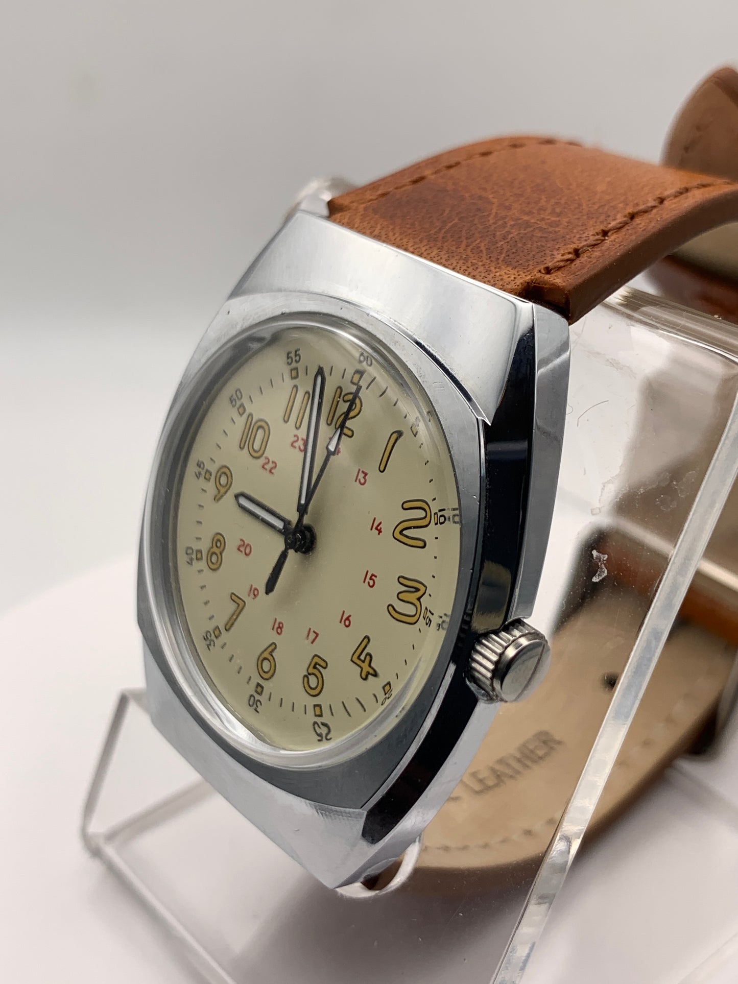 Butter. 37mm NOS Gruen brass and stainless steel case. Acrylic dome crystal. Seiko VH31.