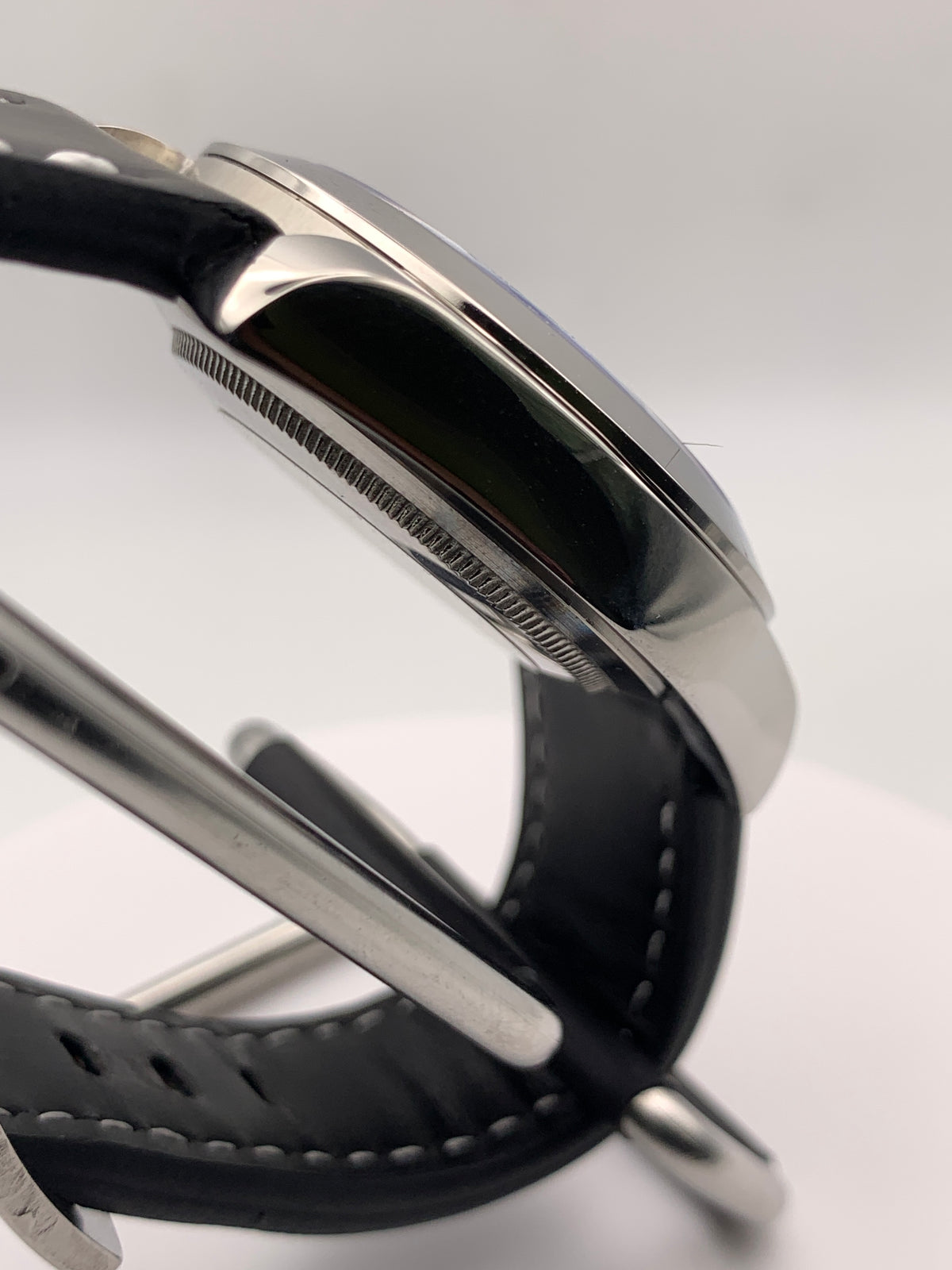 Koi Pond - 38mm stainless steel case. Sapphire crystal. Seiko NH38.