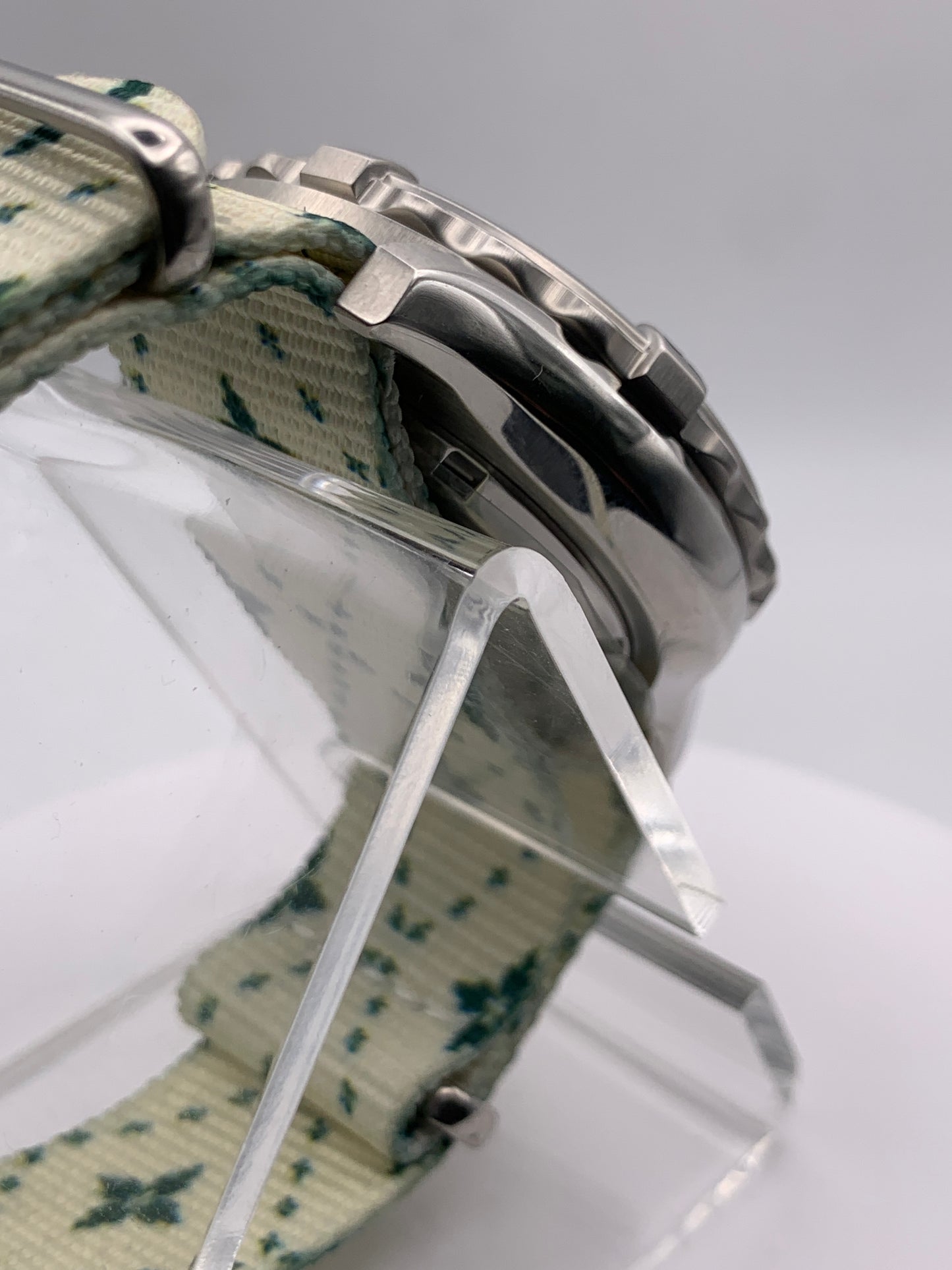 Thymekeeper.  42mm Stainless steel case.  Sapphire crystal. Seiko NH35.