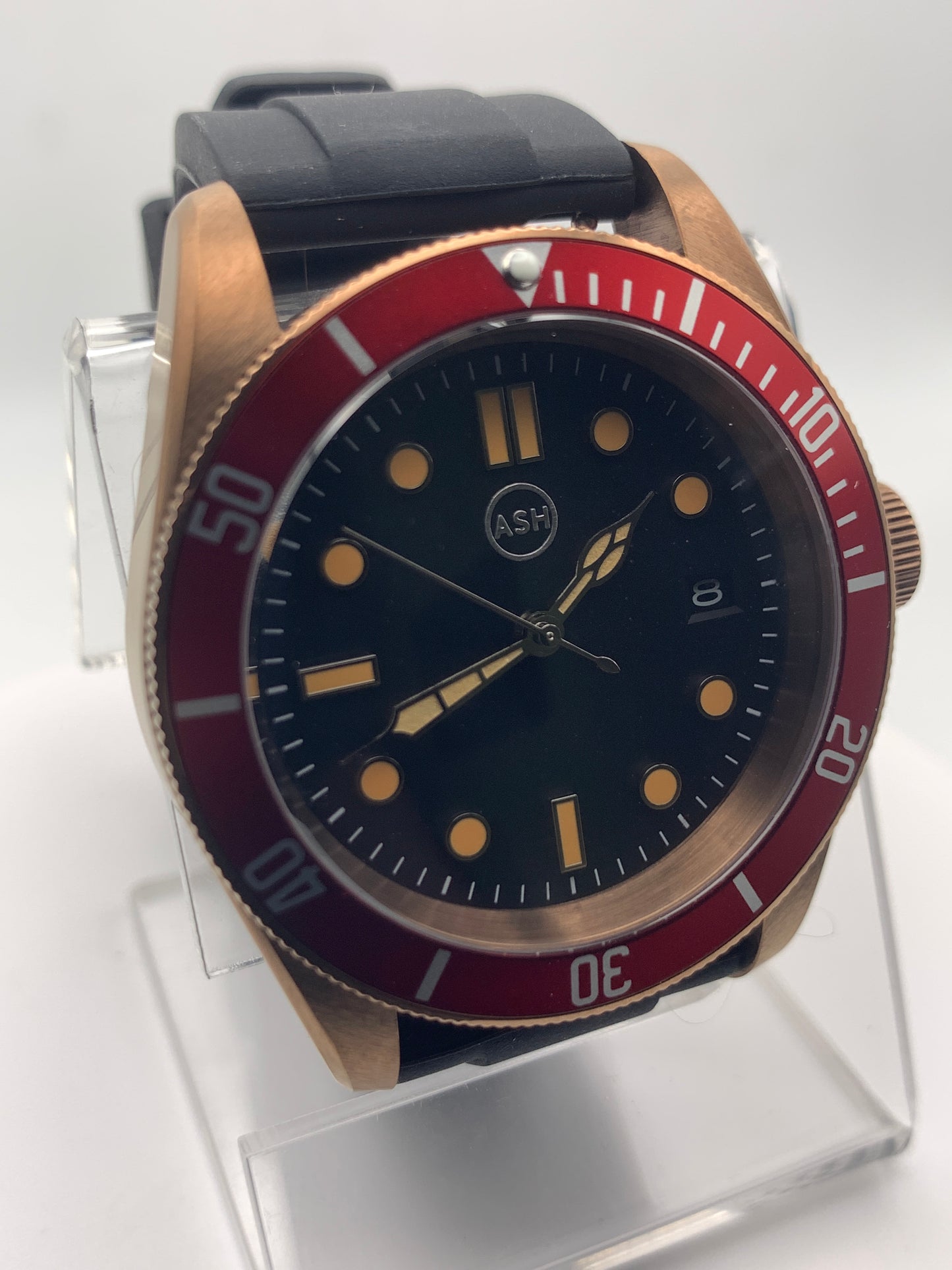 Dark Inlet. 41mm Rose gold stainless steel. Sapphire crystal. Seiko NH35.
