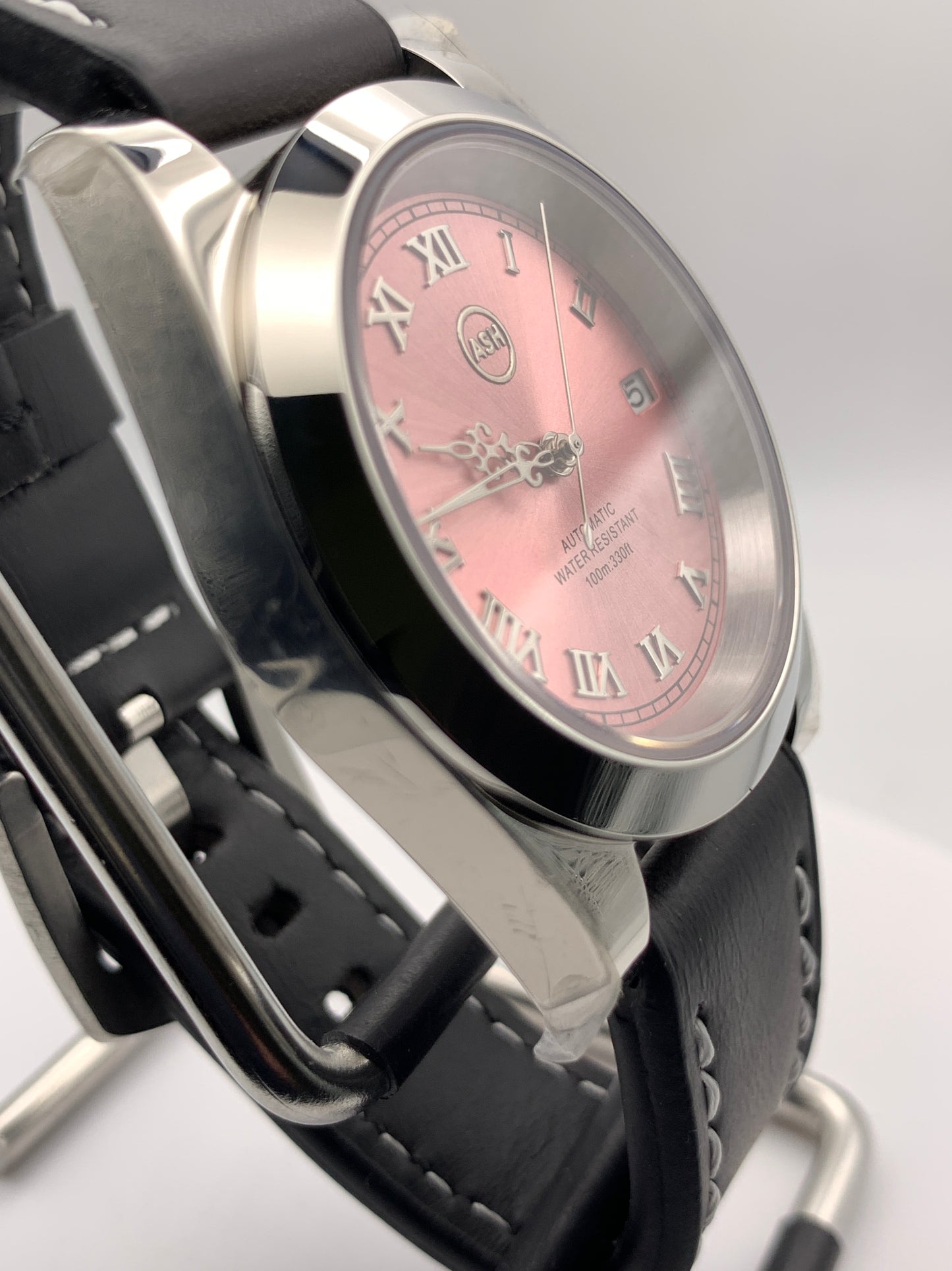 Last Waltz. 39mm stainless steel case. Sapphire crystal. Seiko NH35.